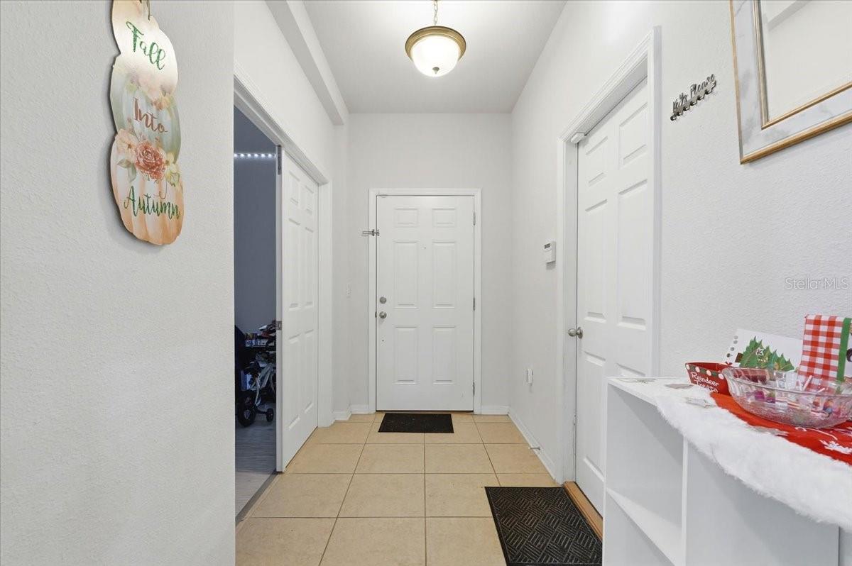 Image 17 of 47 For 1441 Woodlark Drive