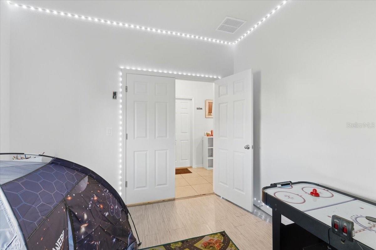 Image 25 of 47 For 1441 Woodlark Drive