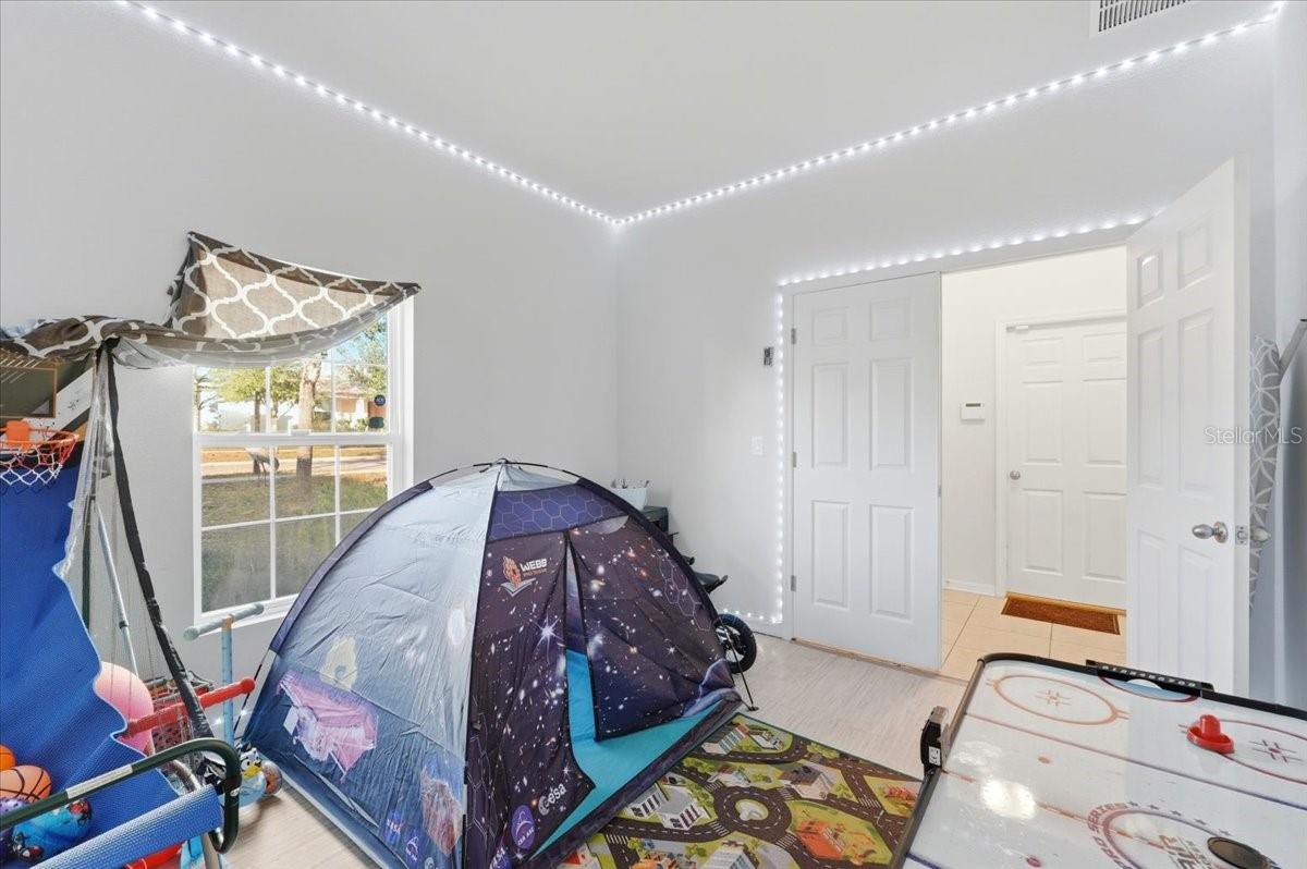 Image 26 of 47 For 1441 Woodlark Drive