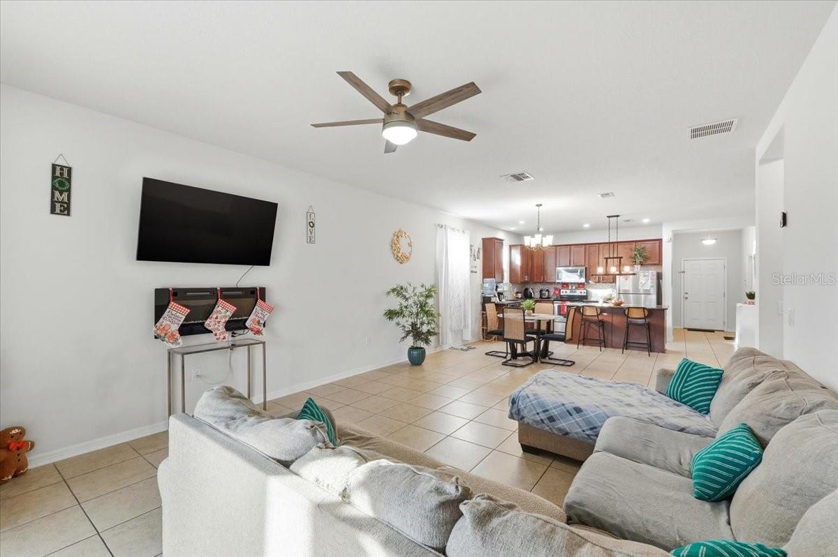 Image 3 of 47 For 1441 Woodlark Drive