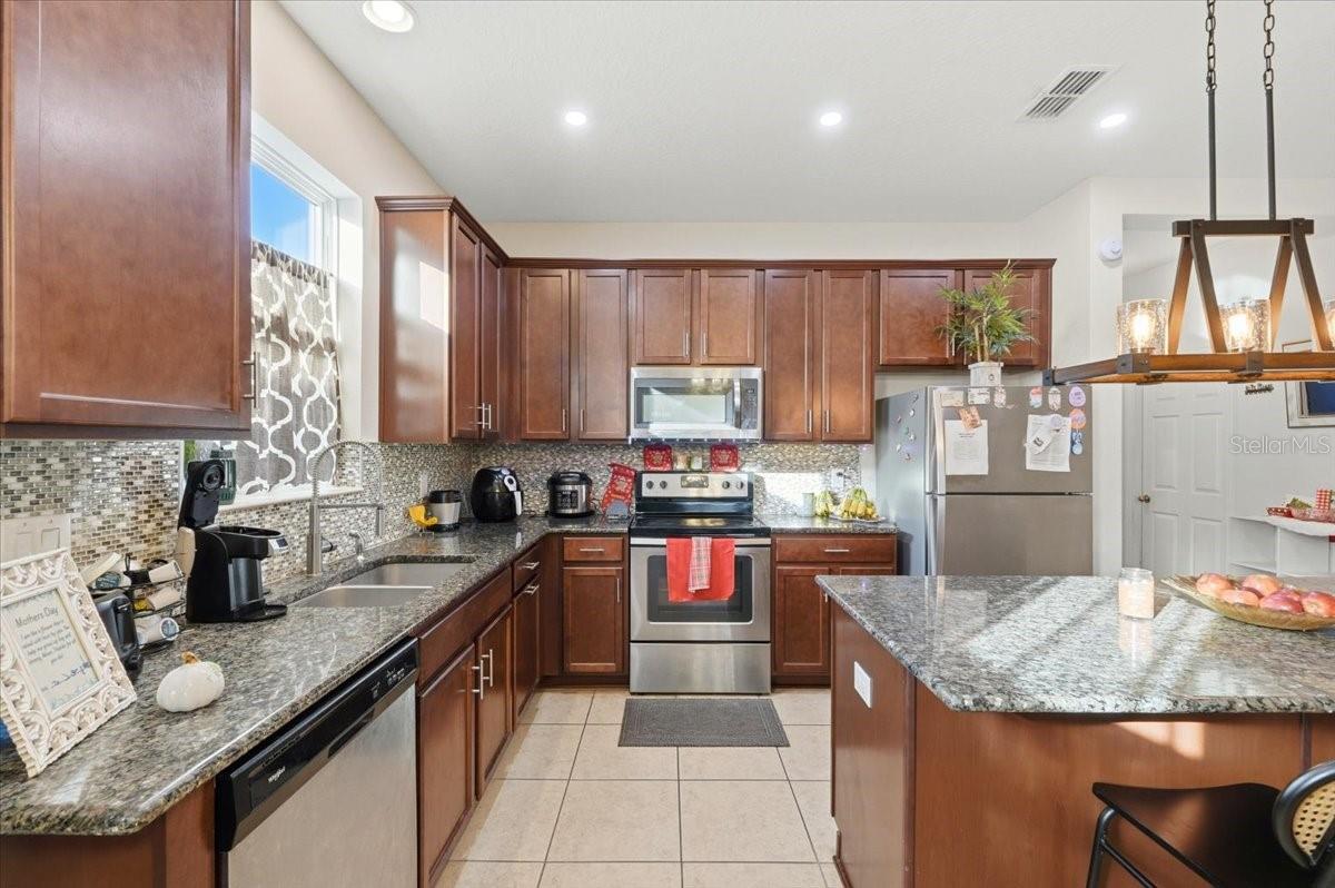 Image 4 of 47 For 1441 Woodlark Drive