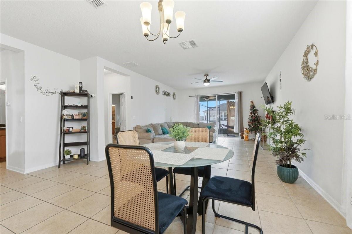 Image 8 of 47 For 1441 Woodlark Drive