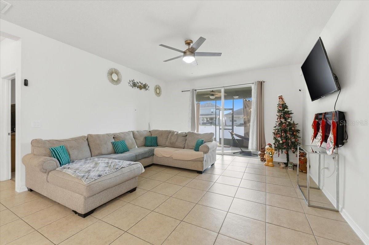 Image 9 of 47 For 1441 Woodlark Drive