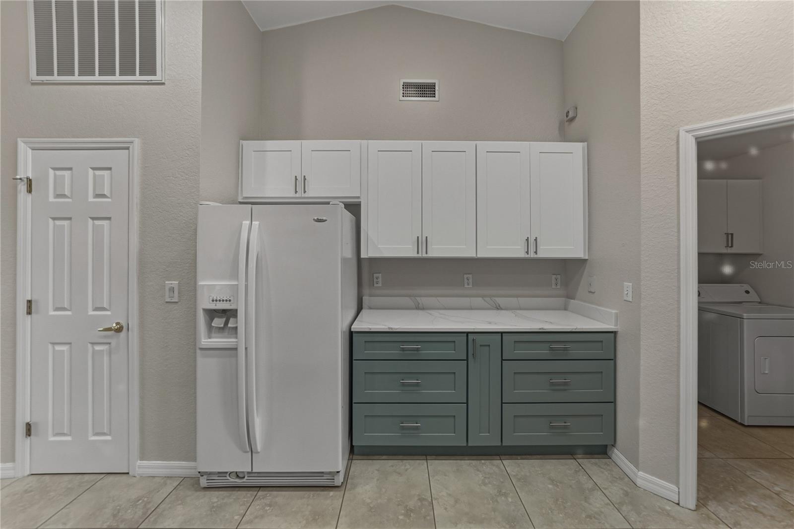 Image 27 of 65 For 315 Cloverdale Road