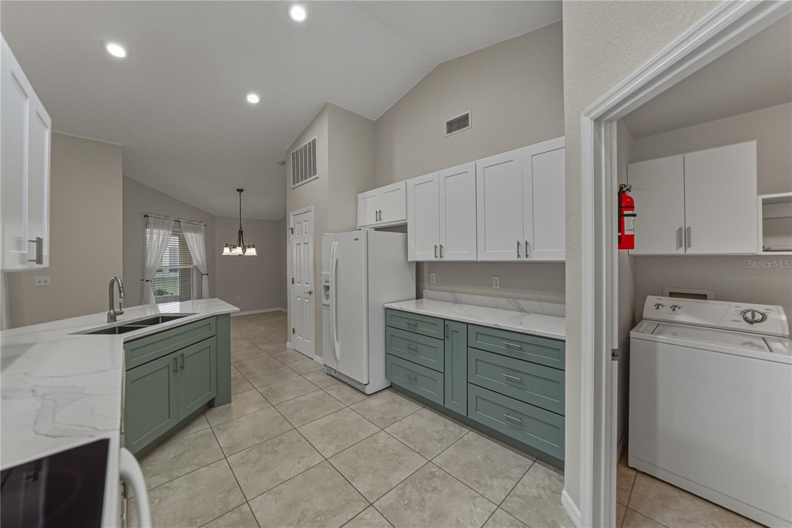 Image 28 of 65 For 315 Cloverdale Road