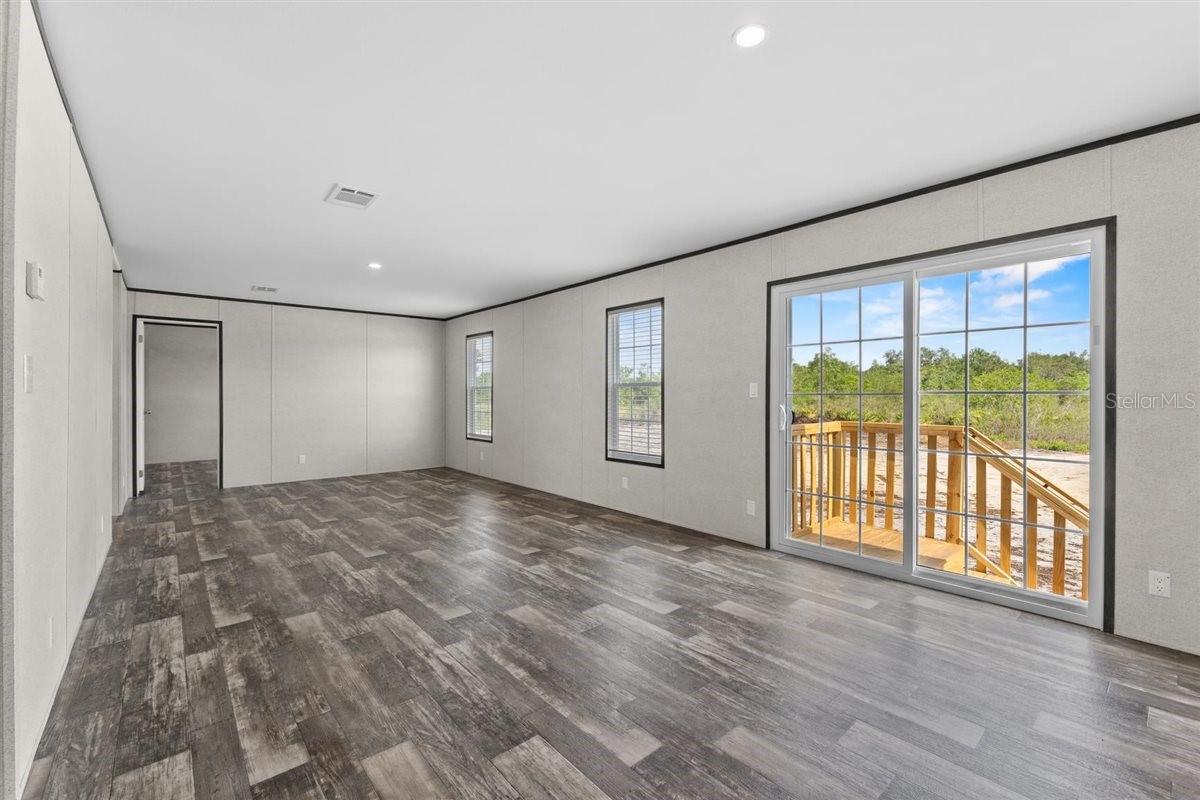 Image 15 of 36 For 11975 227th Place