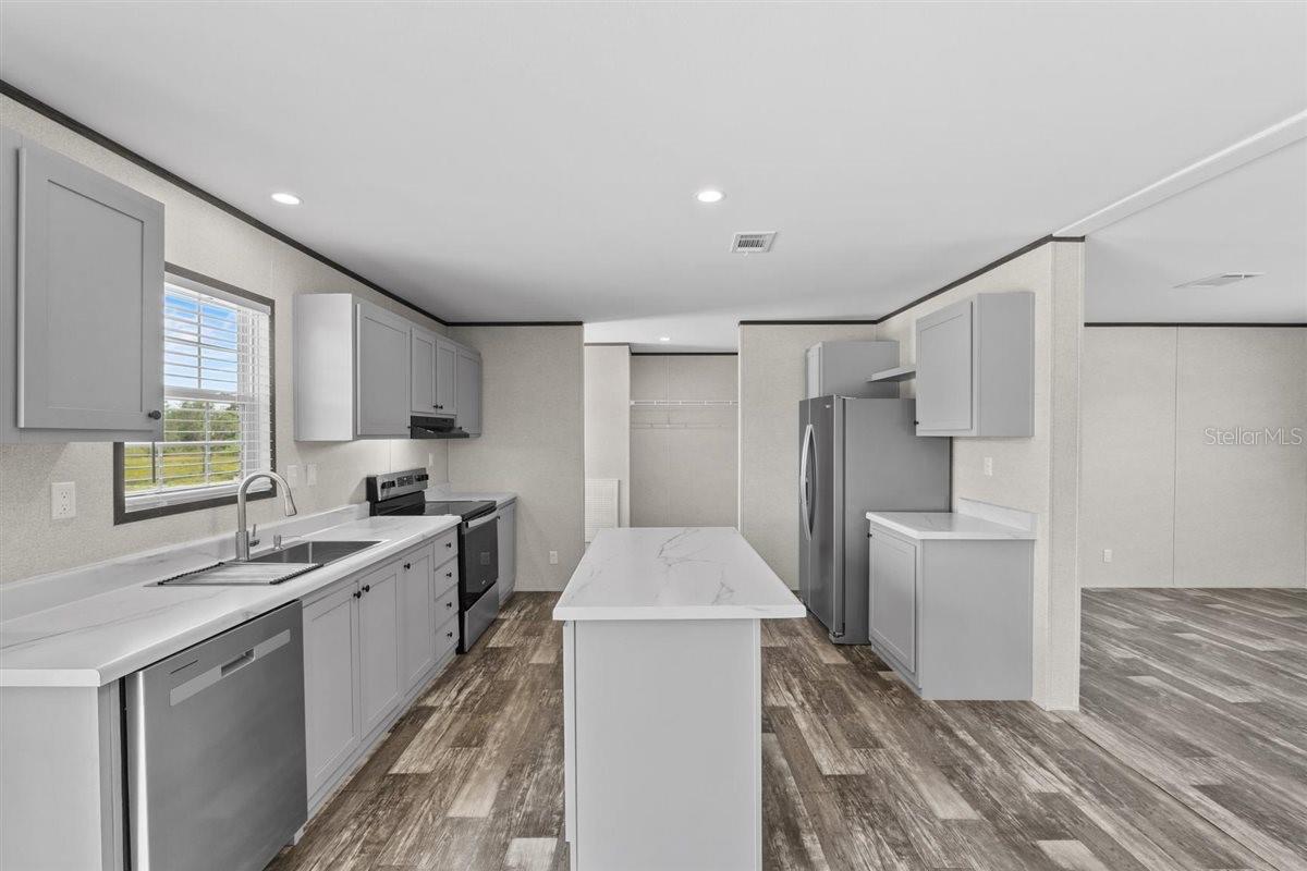 Image 16 of 36 For 11975 227th Place