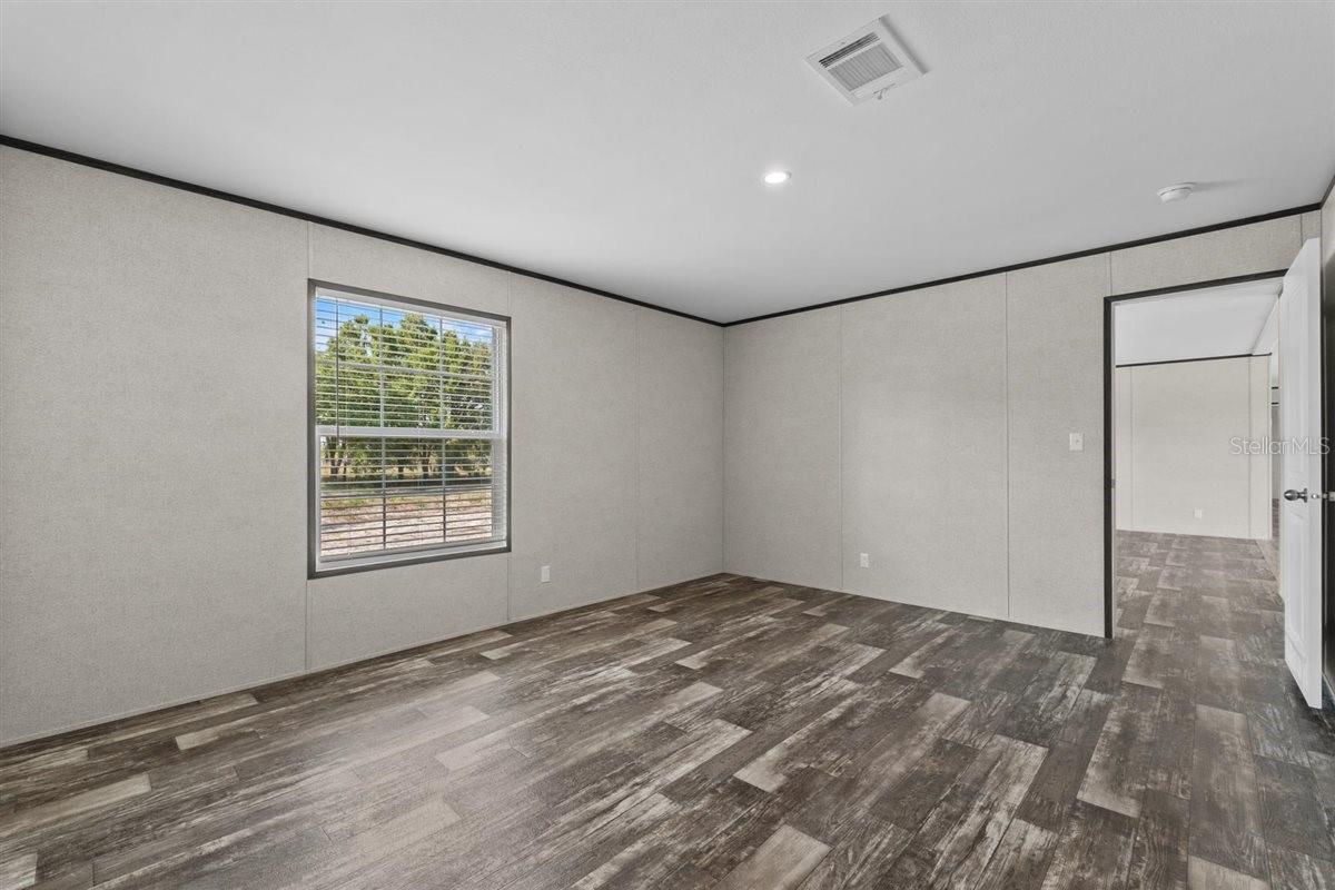 Image 26 of 36 For 11975 227th Place