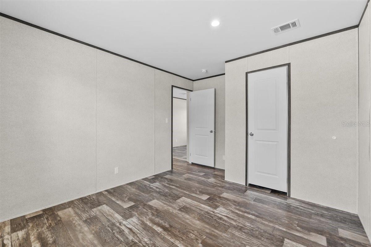 Image 28 of 36 For 11975 227th Place