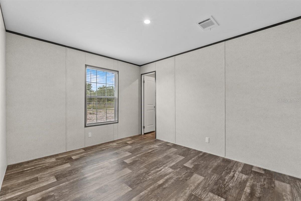 Image 31 of 36 For 11975 227th Place