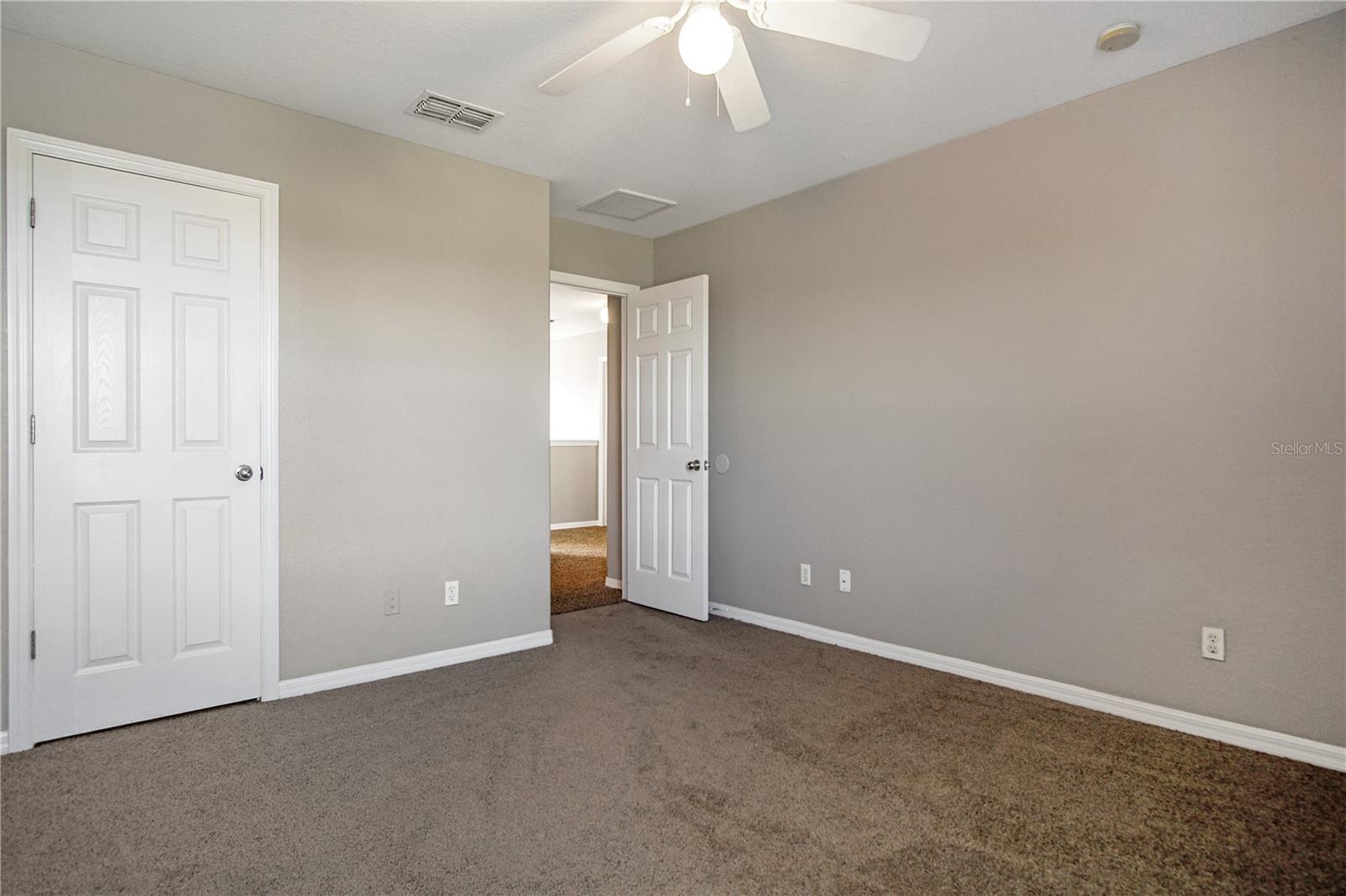 Image 27 of 32 For 1405 Vista Del Lago Boulevard