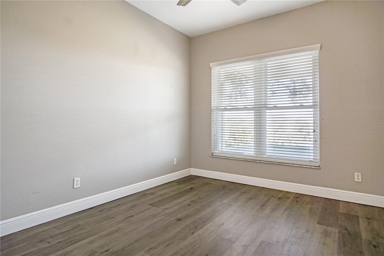 Image 29 of 32 For 1405 Vista Del Lago Boulevard