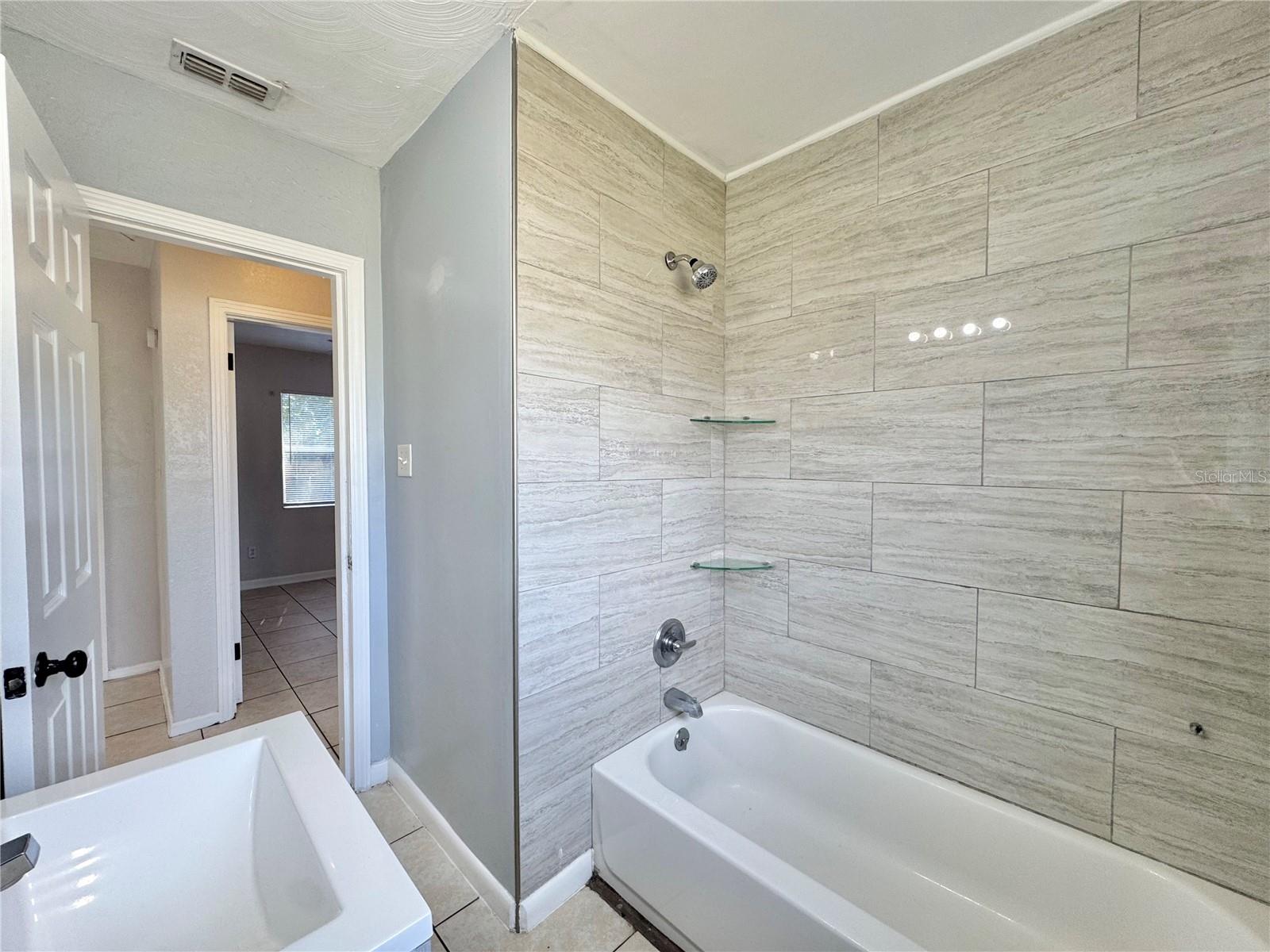 Image 10 of 28 For 3102 Elm Street