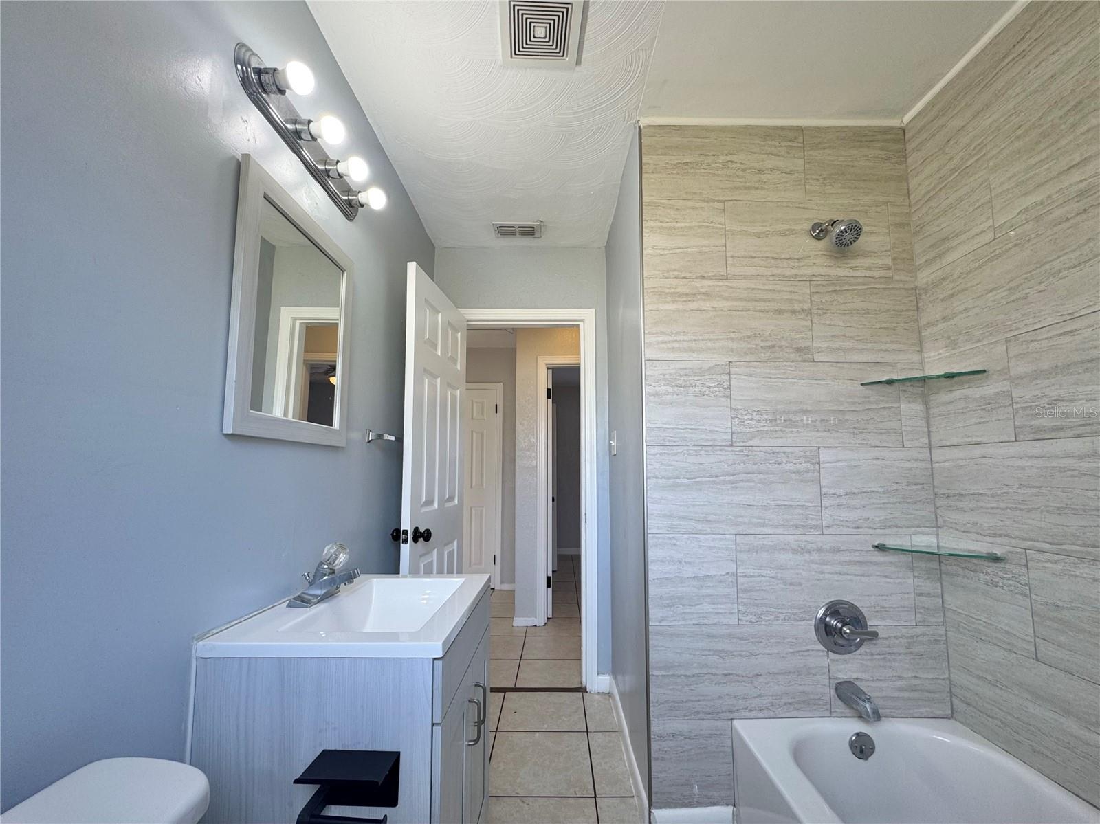 Image 11 of 28 For 3102 Elm Street