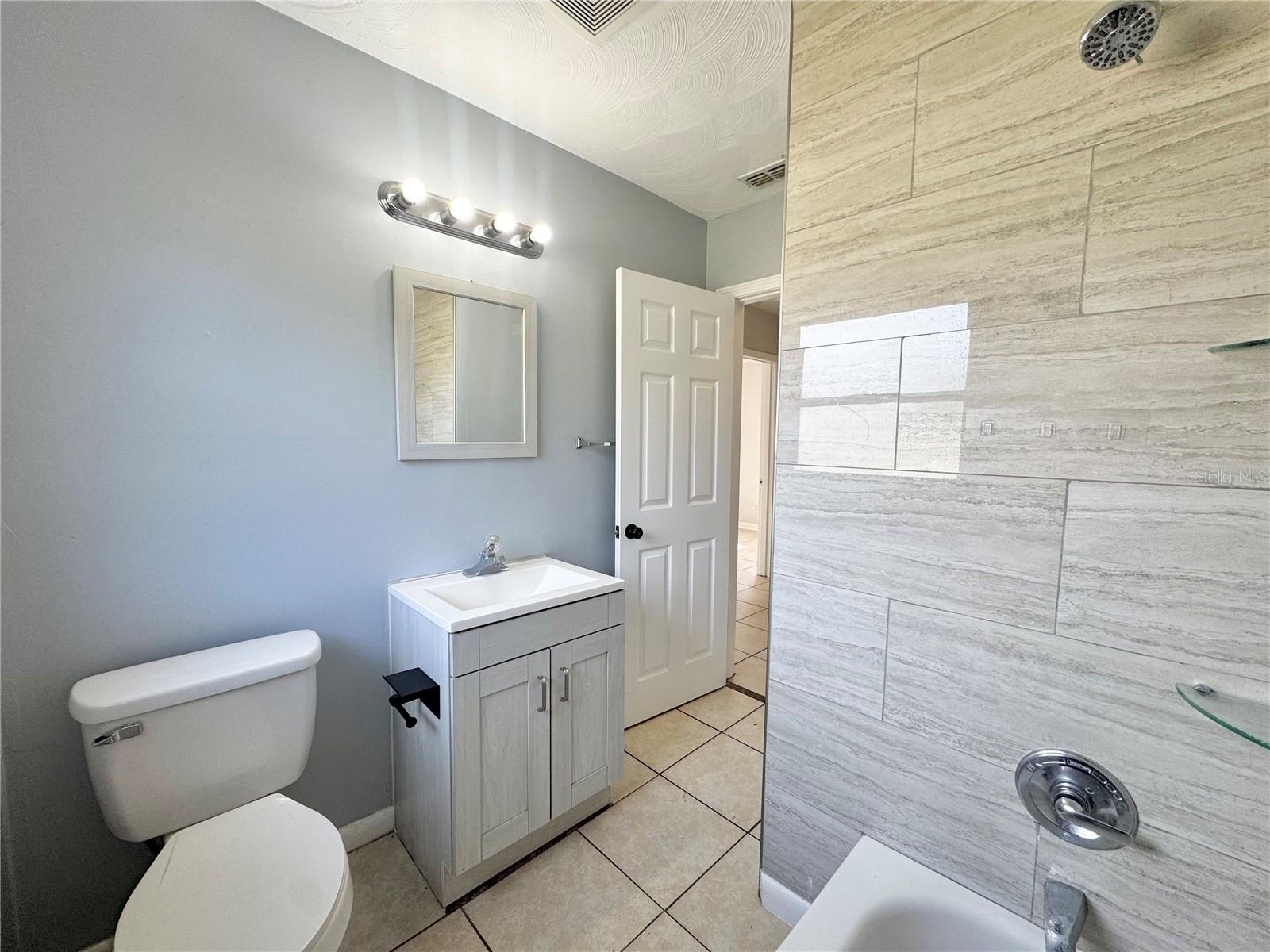 Image 12 of 28 For 3102 Elm Street