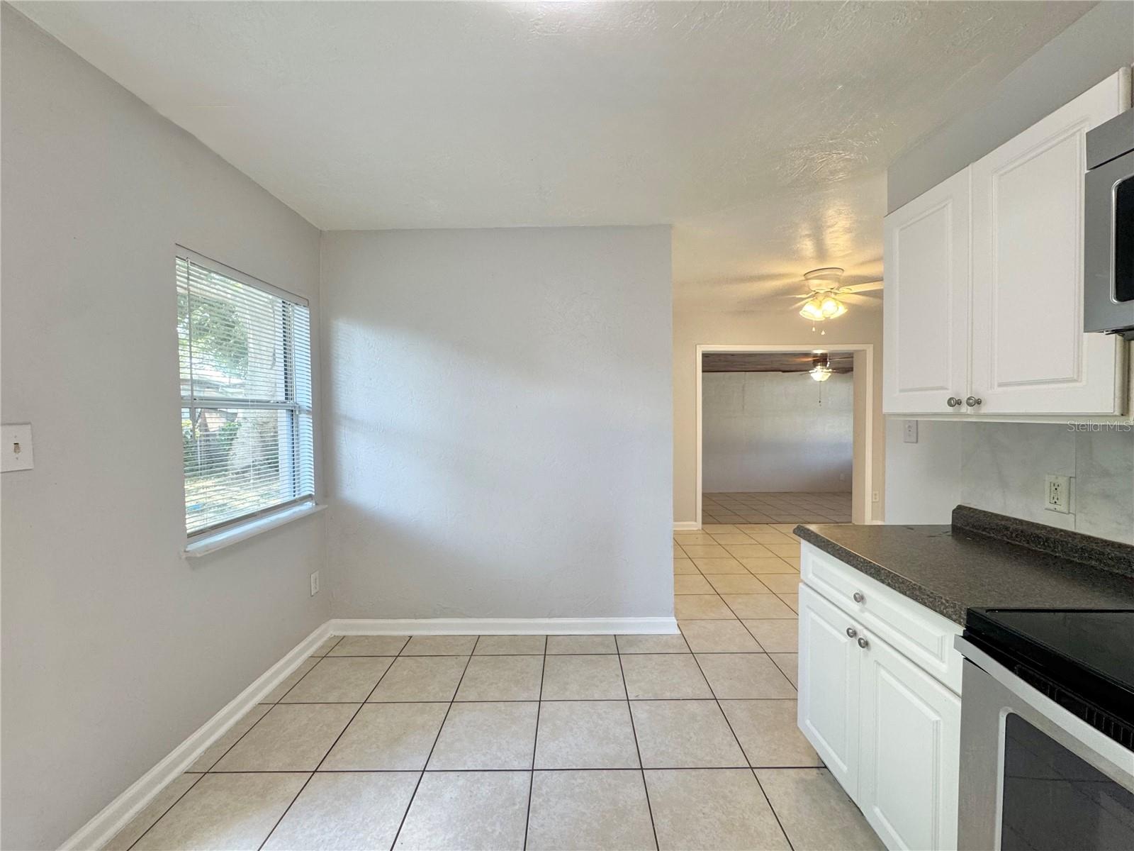 Image 7 of 28 For 3102 Elm Street