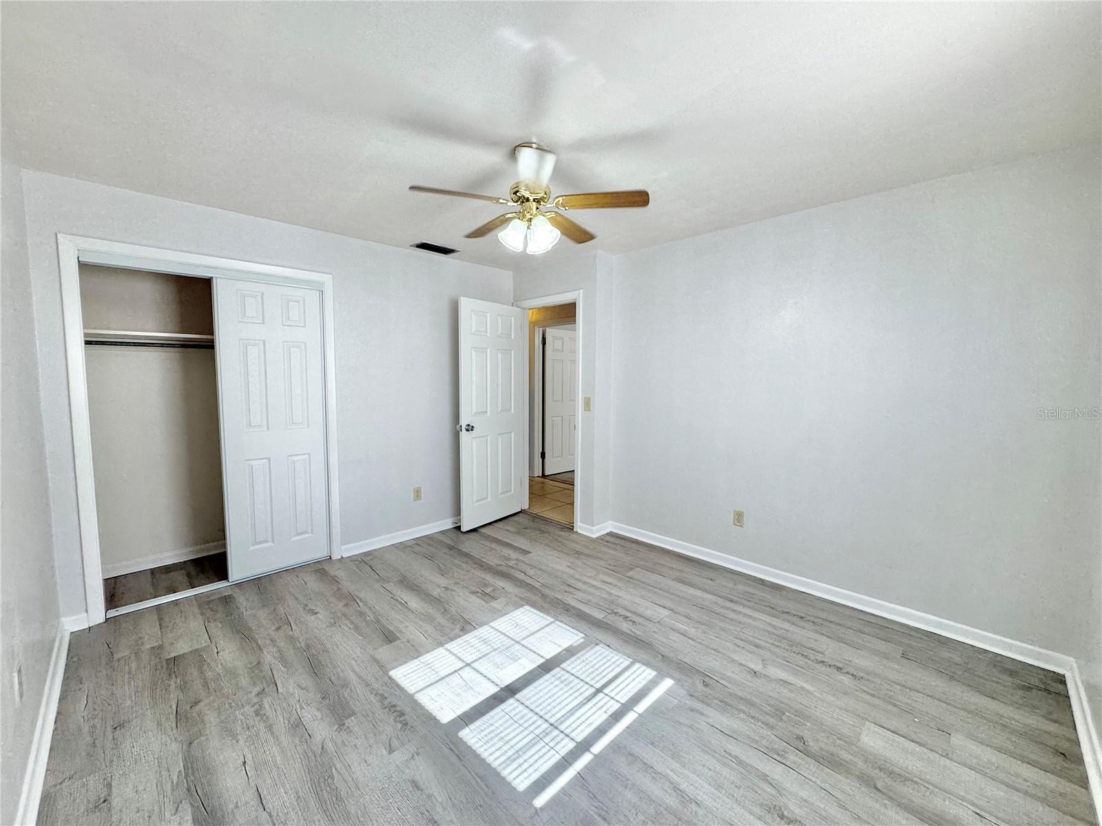 Image 17 of 29 For 1390 10th Court Ne