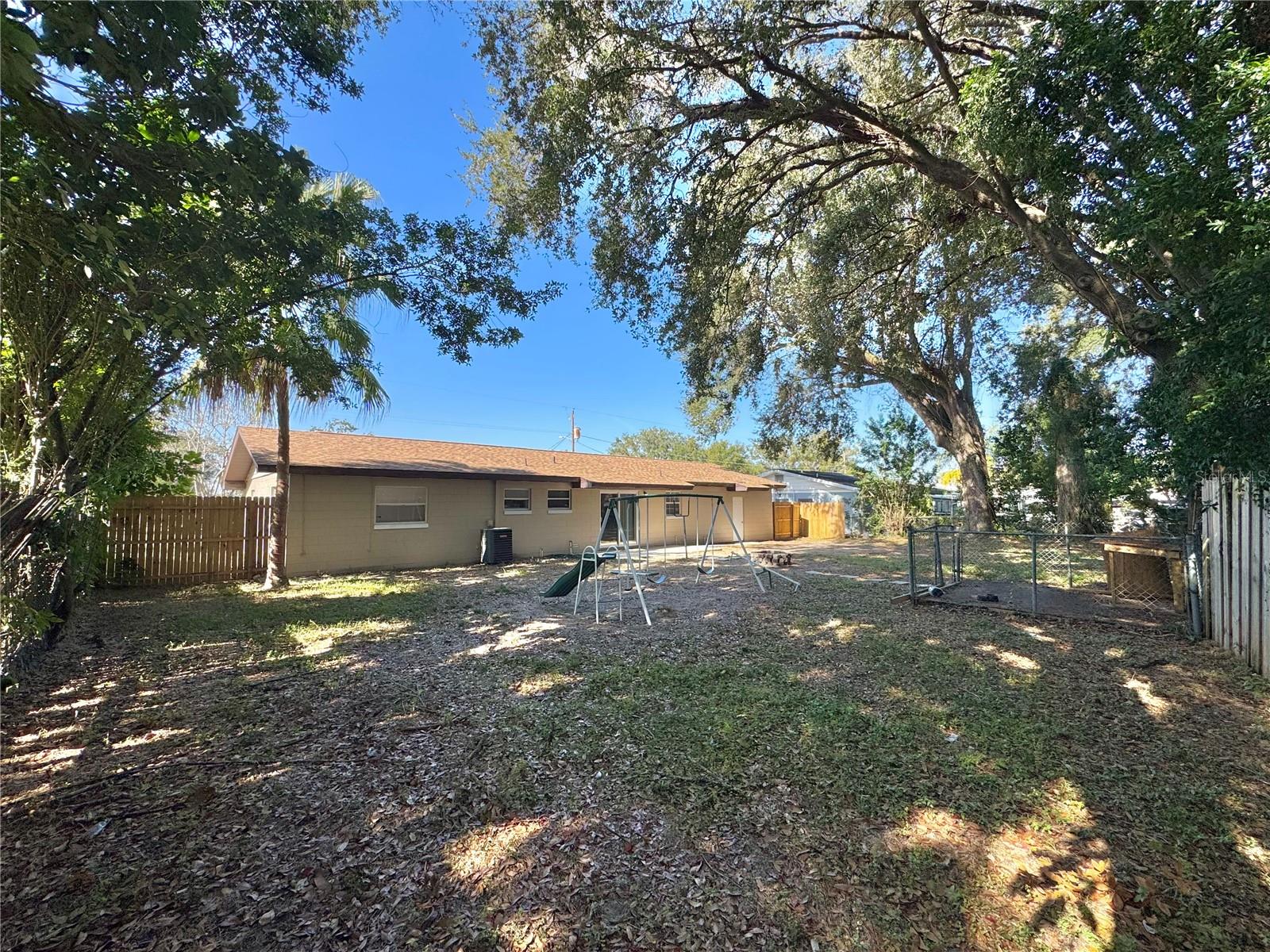 Image 22 of 29 For 1390 10th Court Ne