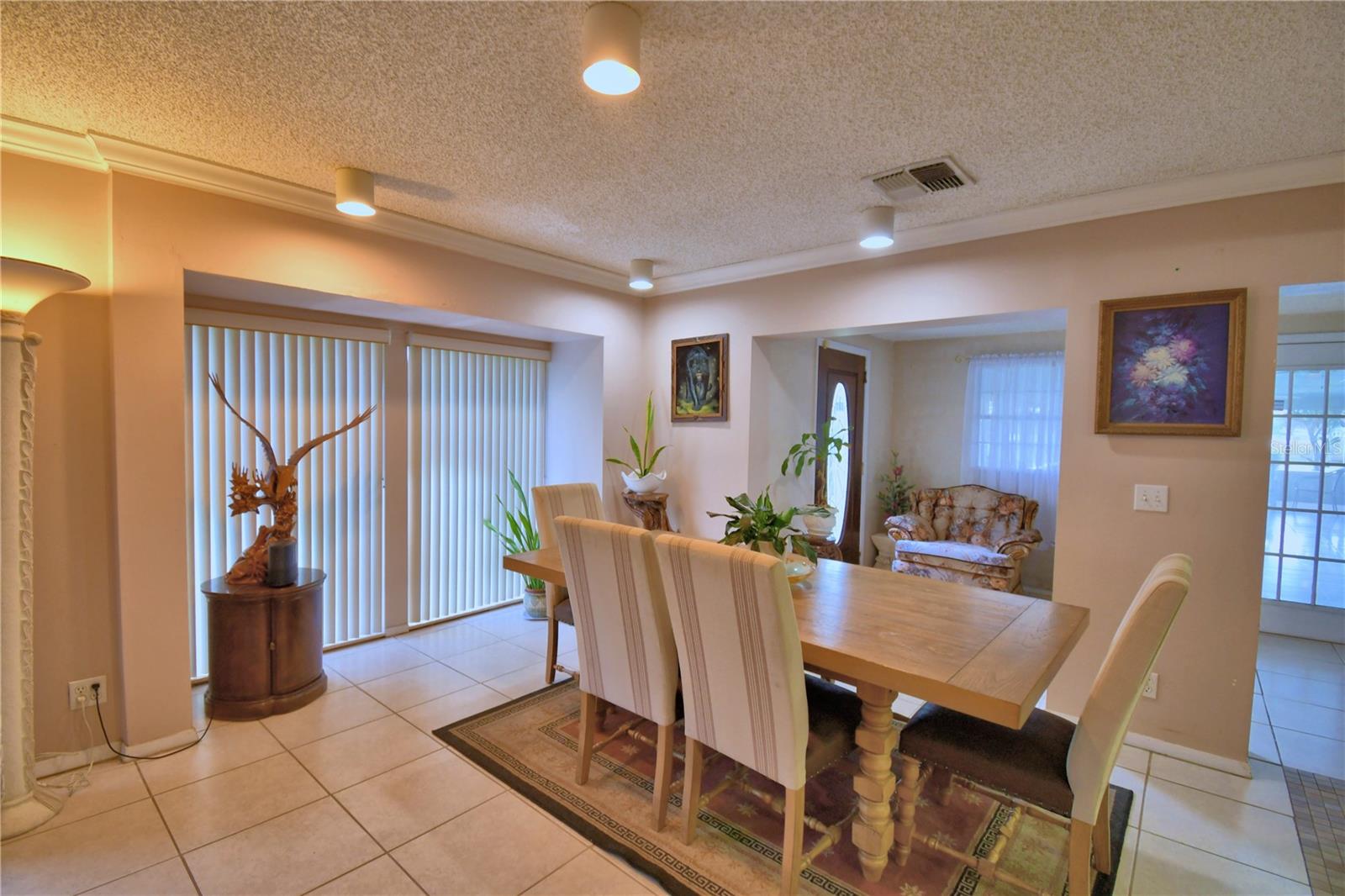 Image 16 of 67 For 201 Lake Bonny Drive E