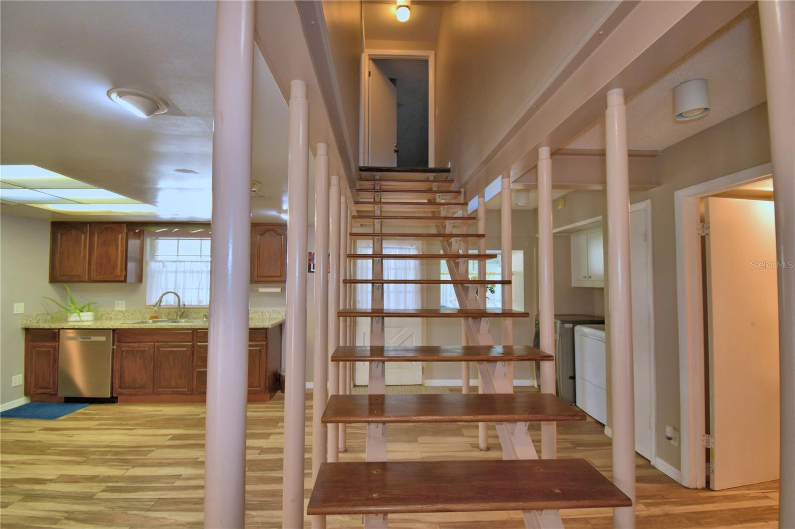 Image 28 of 67 For 201 Lake Bonny Drive E