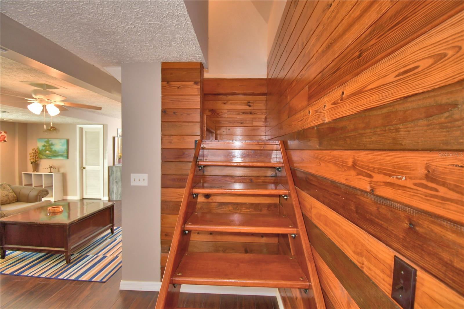 Image 36 of 67 For 201 Lake Bonny Drive E