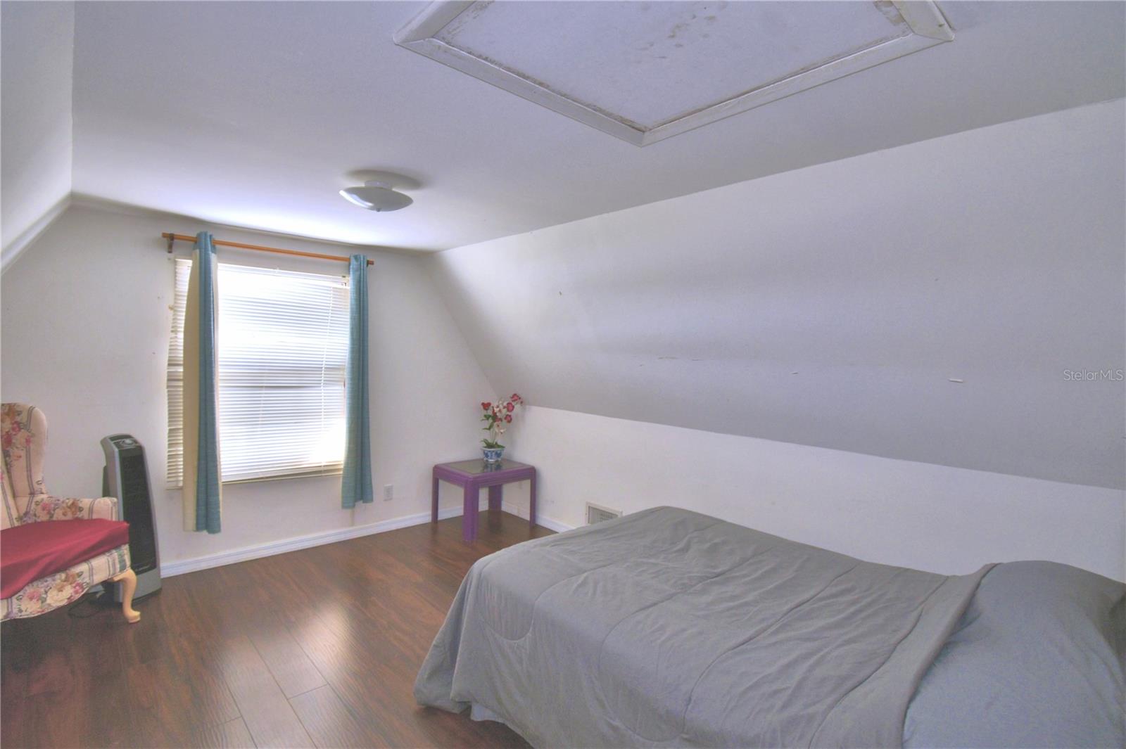 Image 38 of 67 For 201 Lake Bonny Drive E