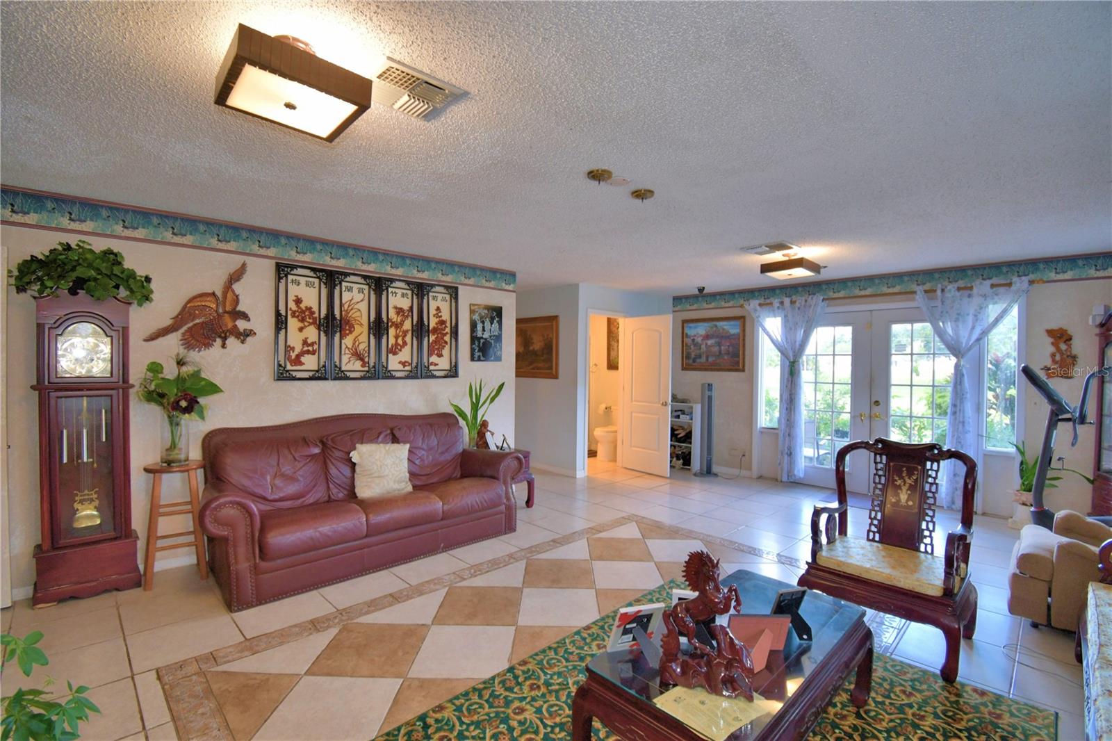 Image 41 of 67 For 201 Lake Bonny Drive E