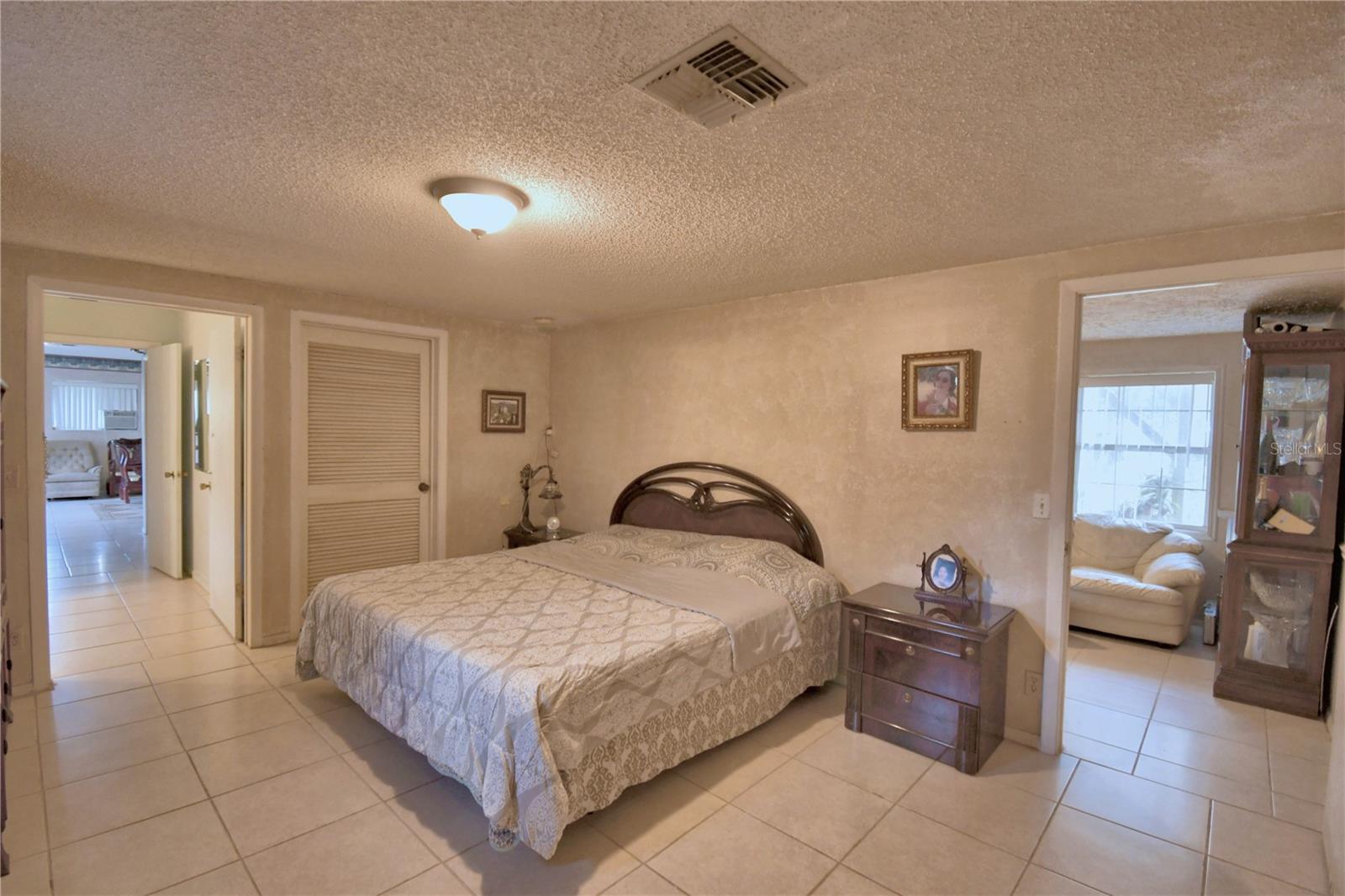 Image 44 of 67 For 201 Lake Bonny Drive E