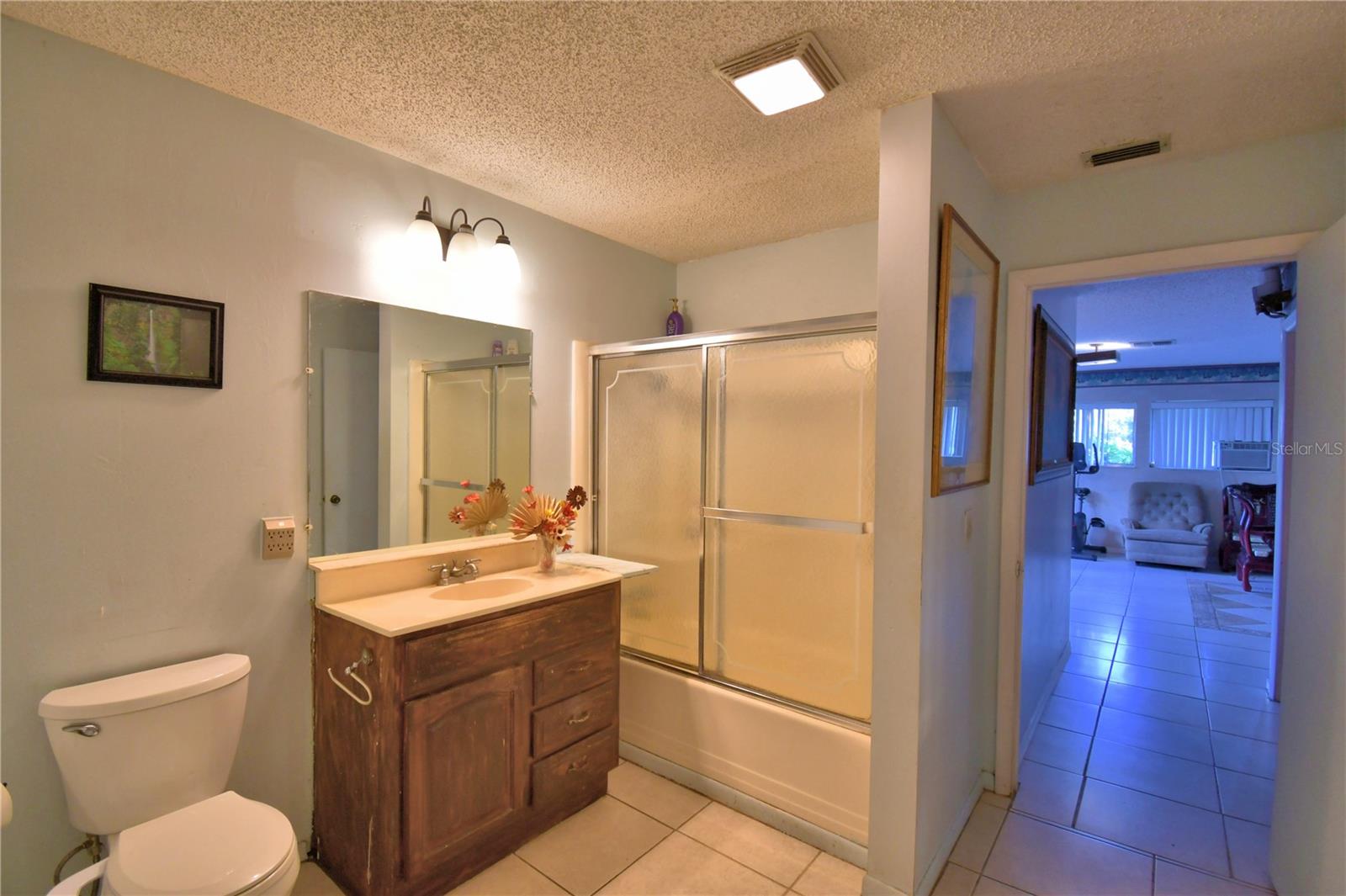 Image 45 of 67 For 201 Lake Bonny Drive E