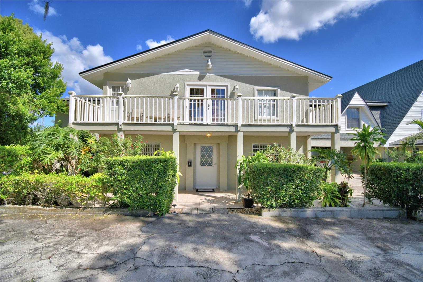 Image 52 of 67 For 201 Lake Bonny Drive E