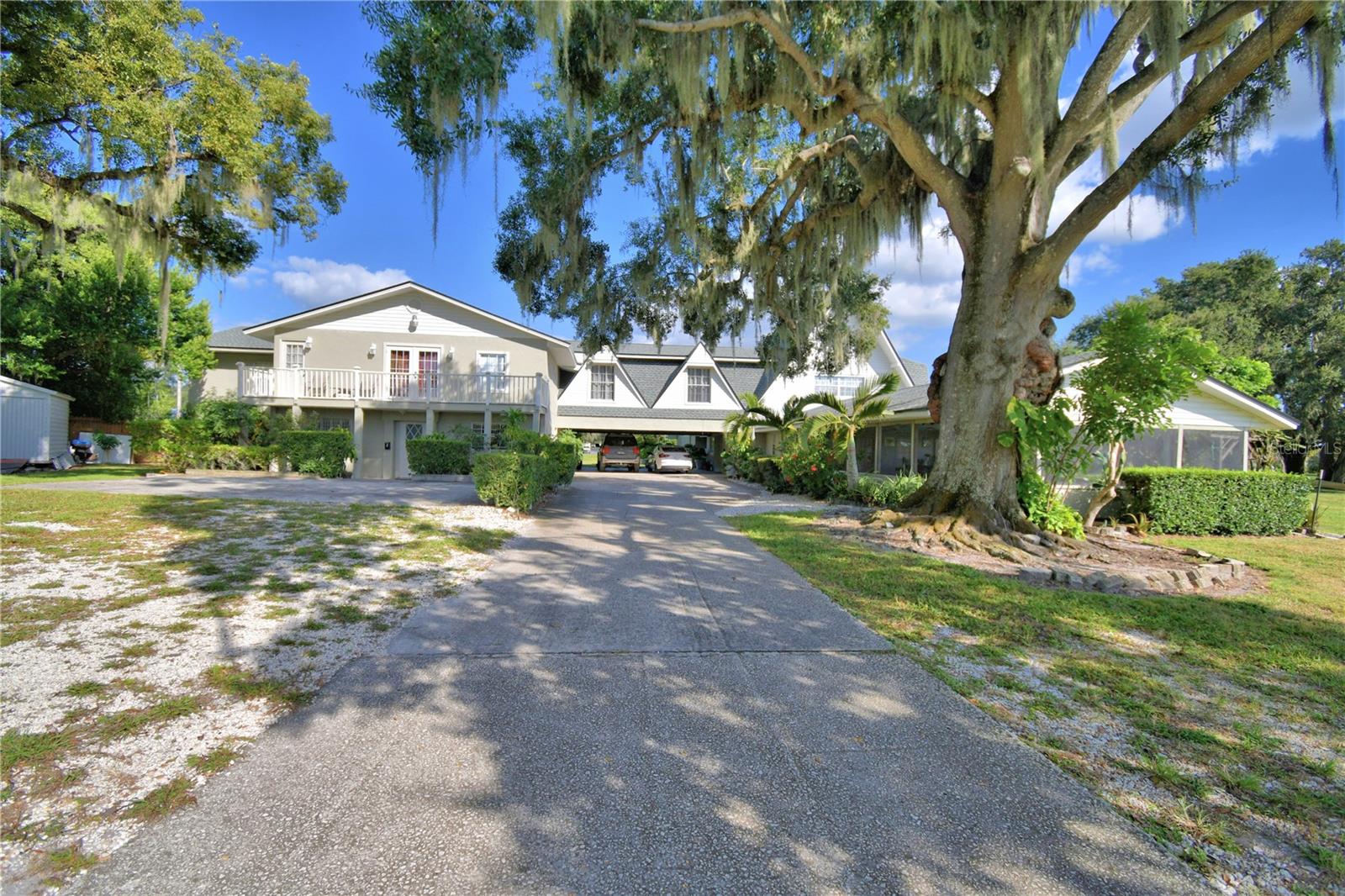 Image 7 of 67 For 201 Lake Bonny Drive E