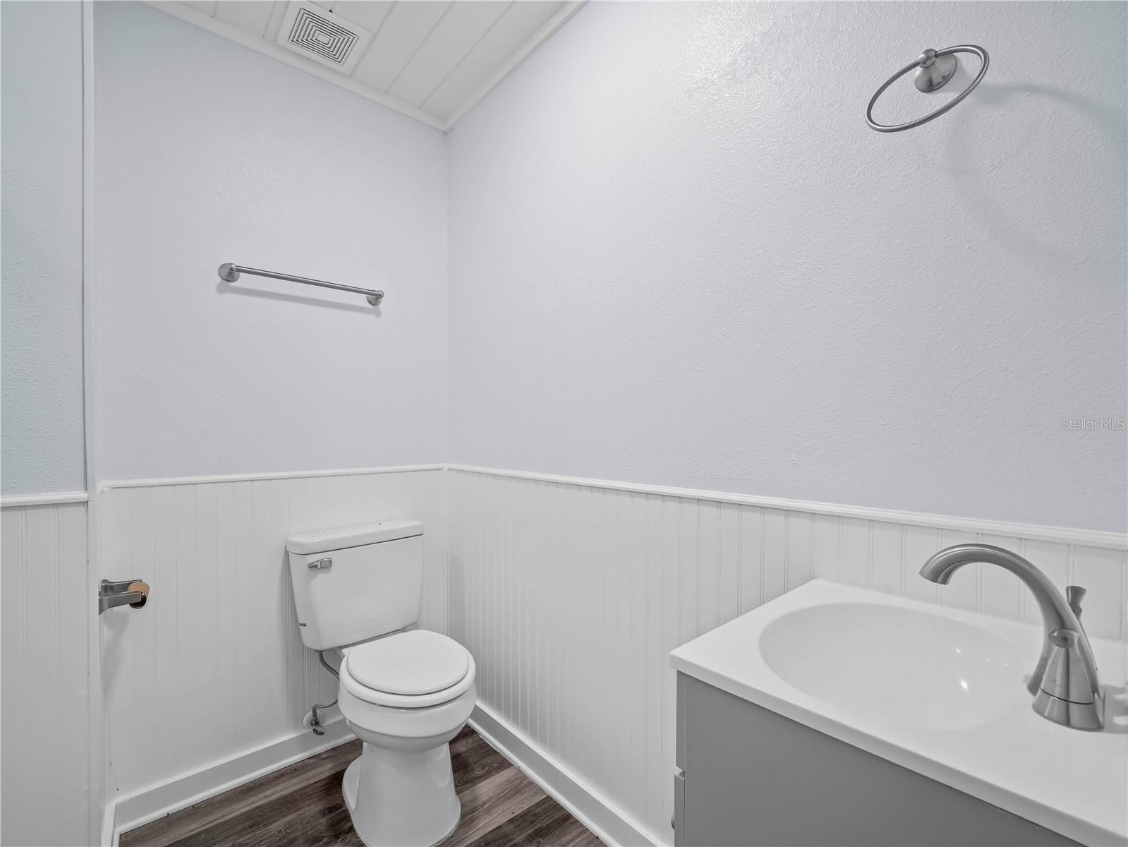 Image 14 of 26 For 5926 Van Simmons Road