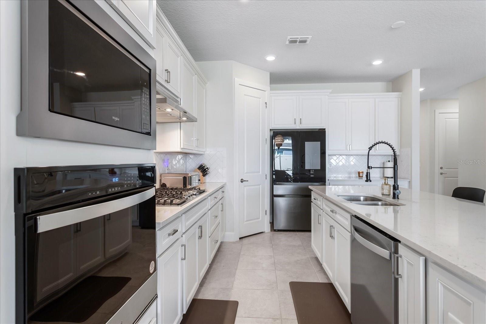 Image 10 of 37 For 3980 Meandering Bay Drive