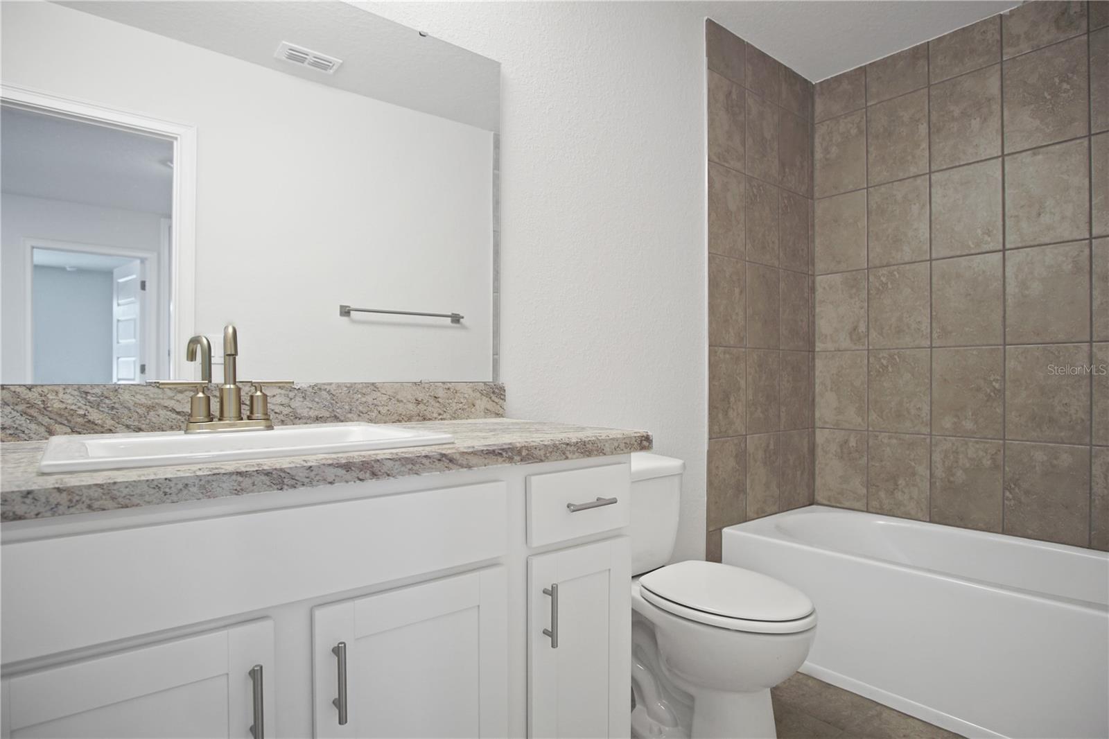 Image 26 of 35 For 1501 Leamington Lane