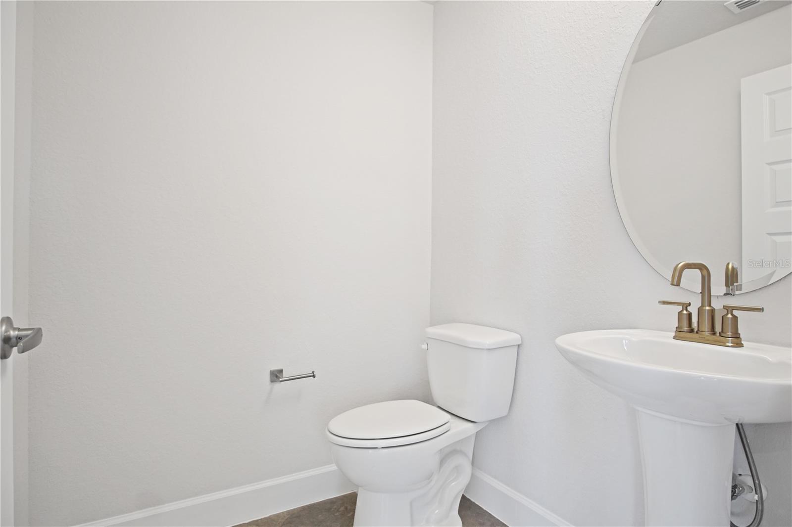 Image 32 of 35 For 1501 Leamington Lane