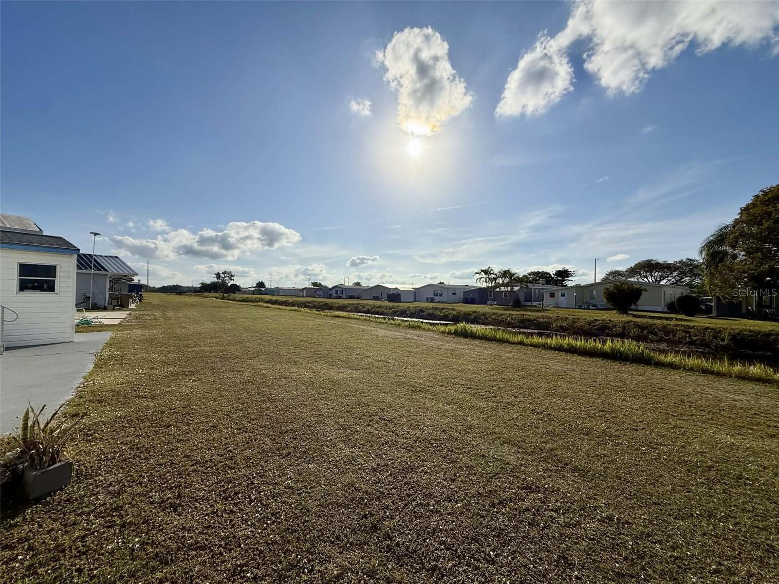 Image 15 of 21 For 7041 Fairview Village Circle