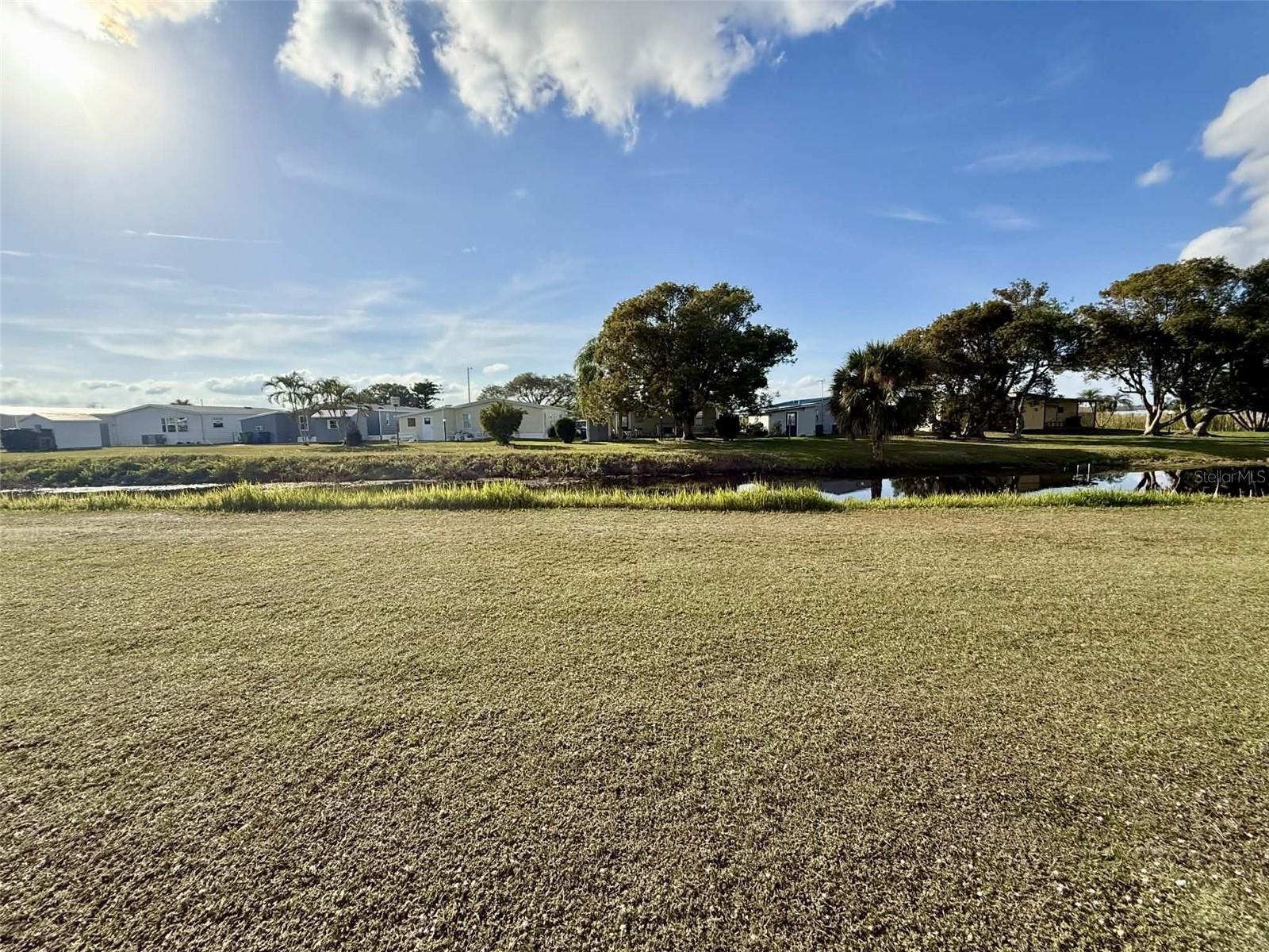 Image 17 of 21 For 7041 Fairview Village Circle