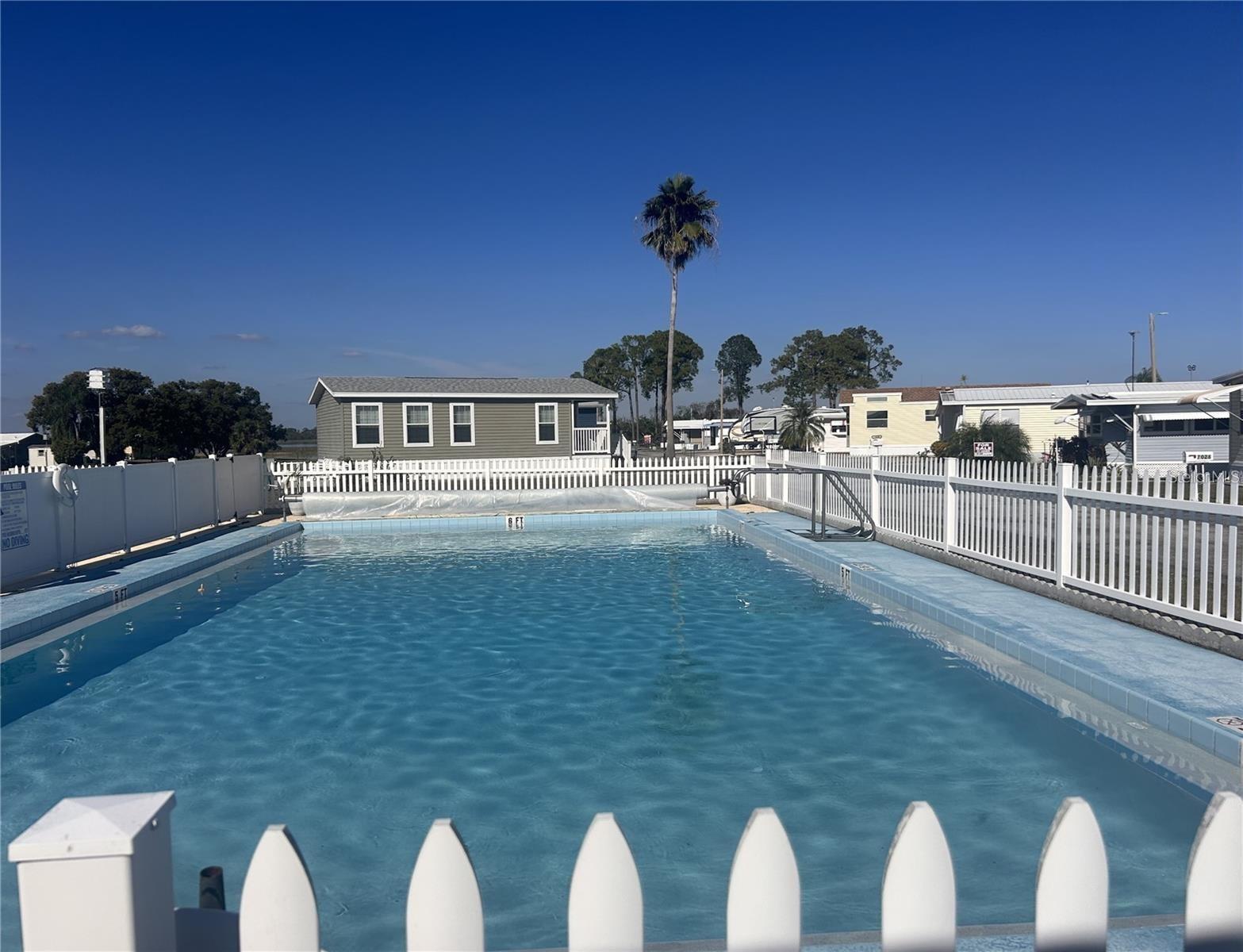 Image 19 of 21 For 7041 Fairview Village Circle