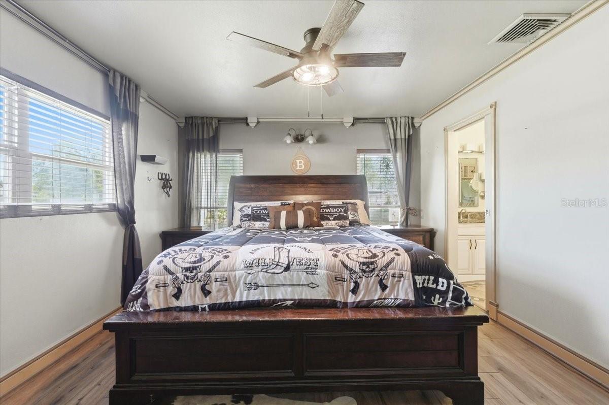 Image 25 of 43 For 2815 Kimberly Lane