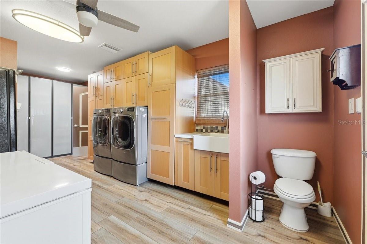 Image 37 of 43 For 2815 Kimberly Lane