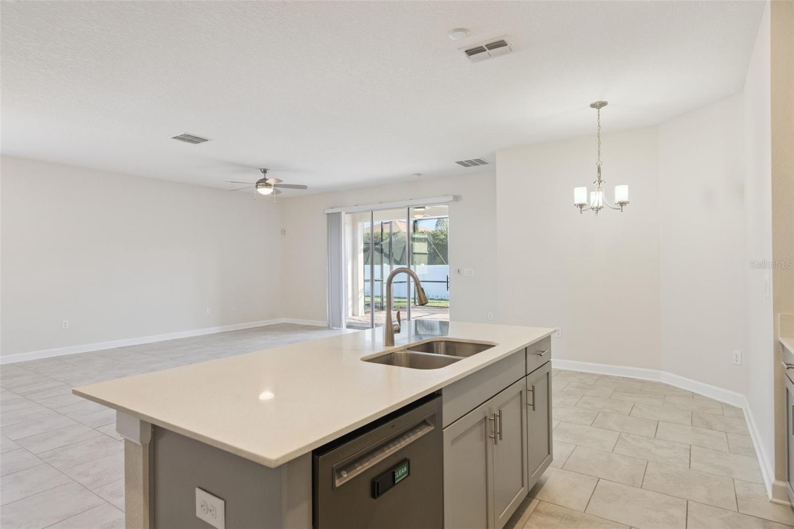 Image 11 of 57 For 2733 Attwater Loop