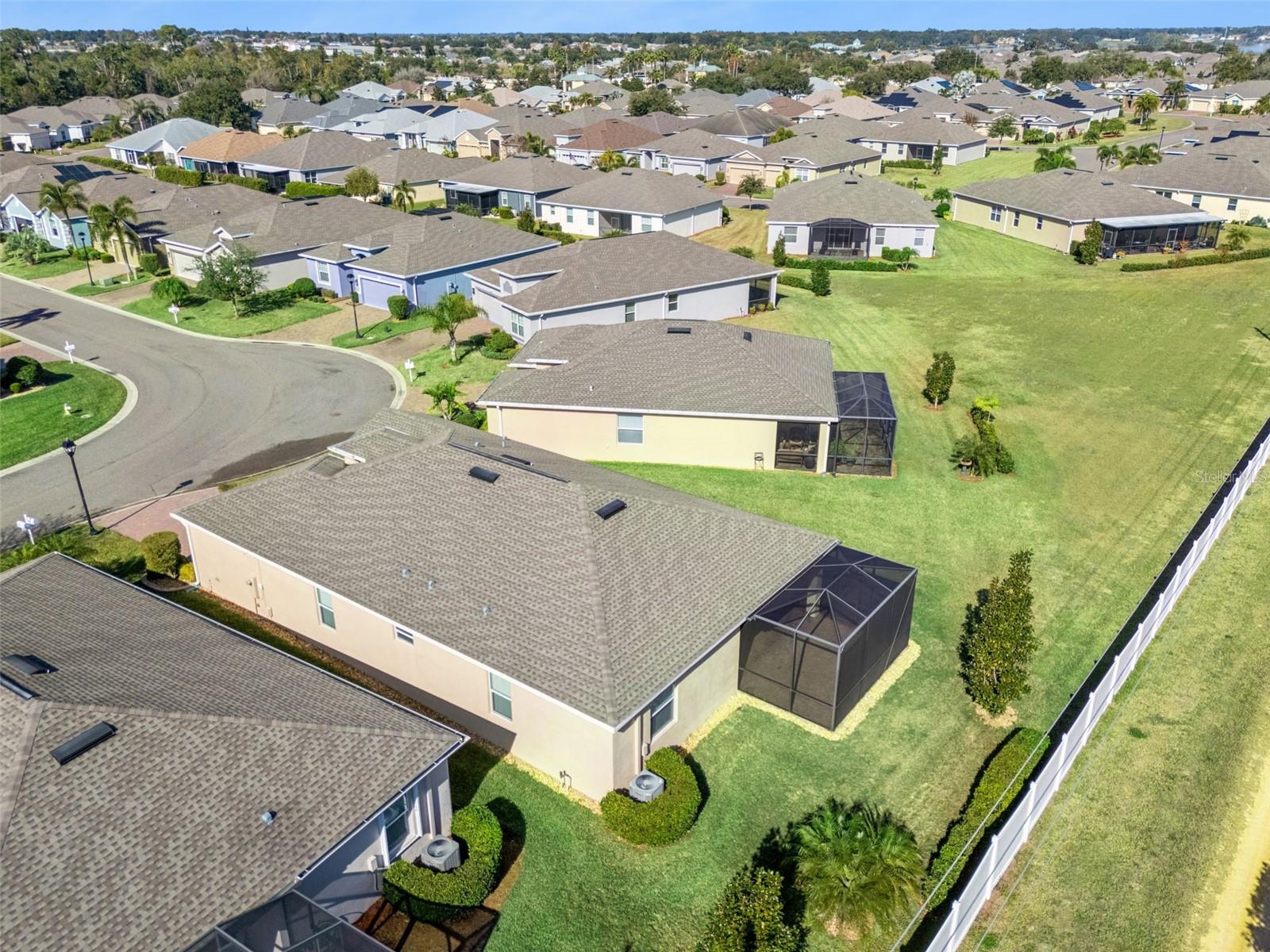 Image 37 of 57 For 2733 Attwater Loop