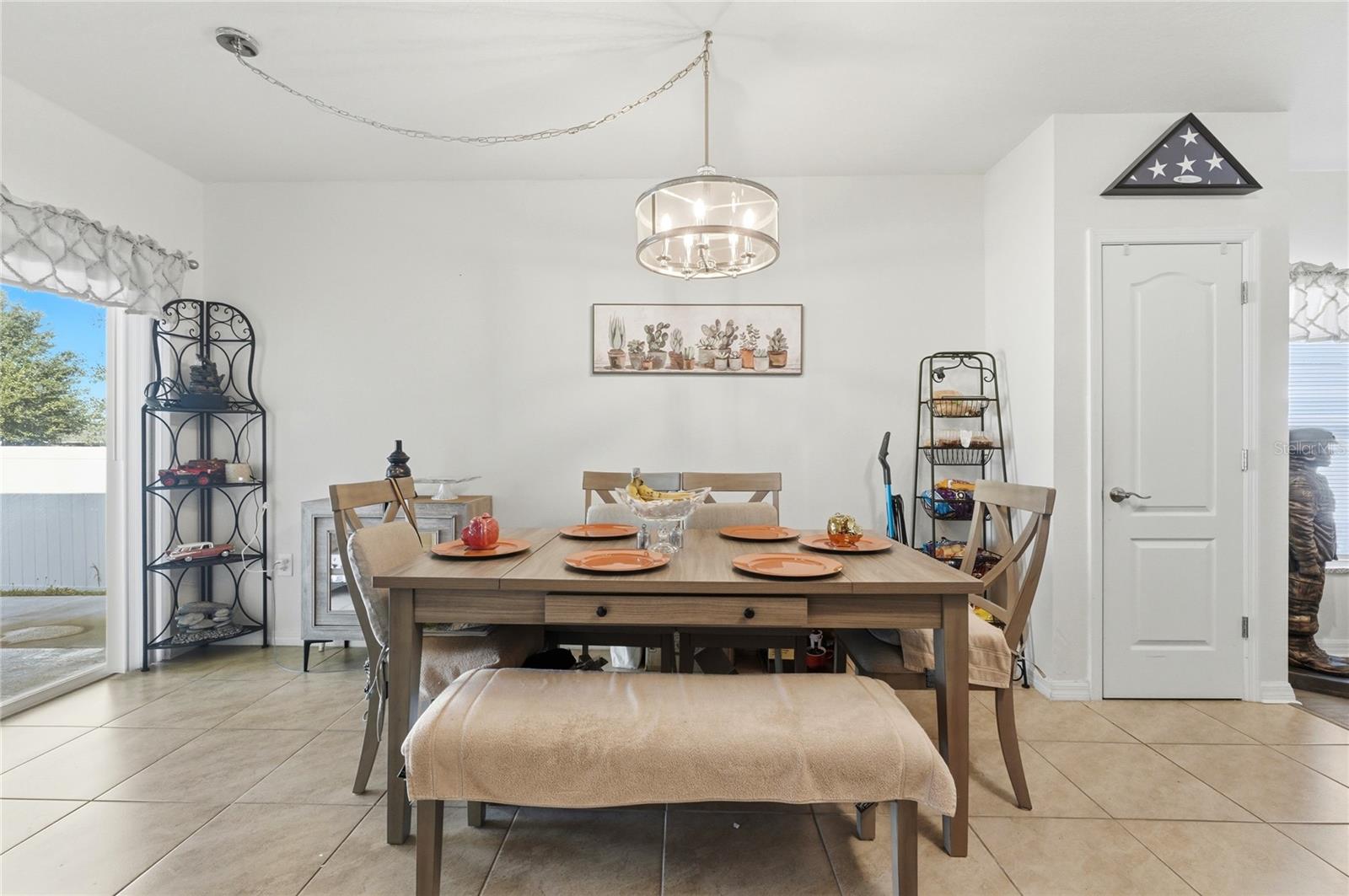 Image 11 of 50 For 125 Tanager Street