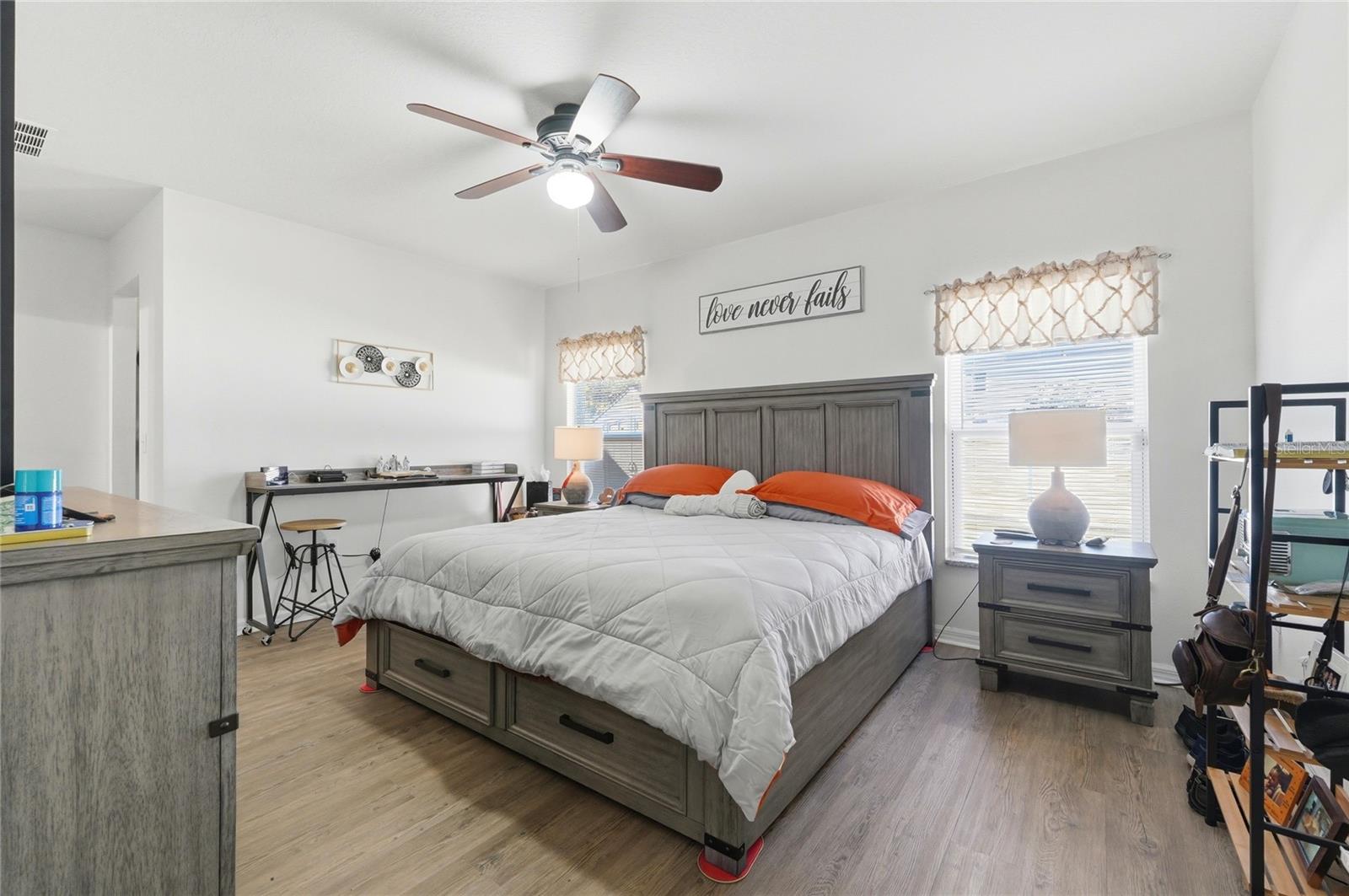 Image 15 of 50 For 125 Tanager Street