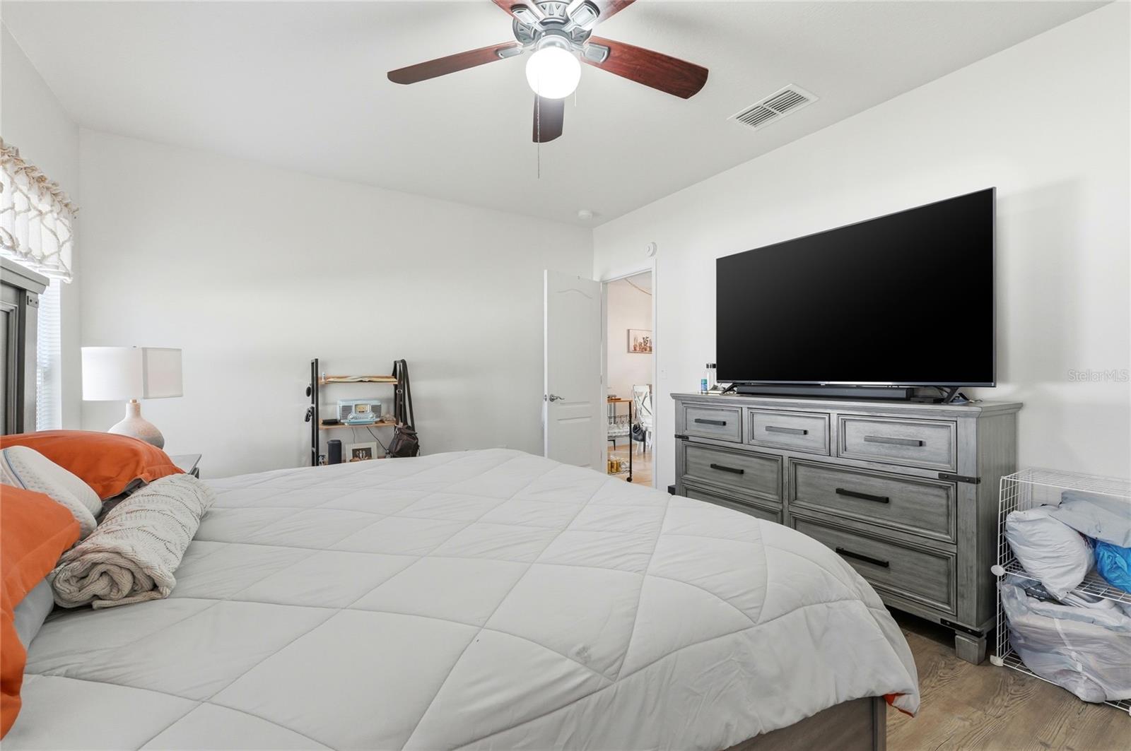 Image 19 of 50 For 125 Tanager Street