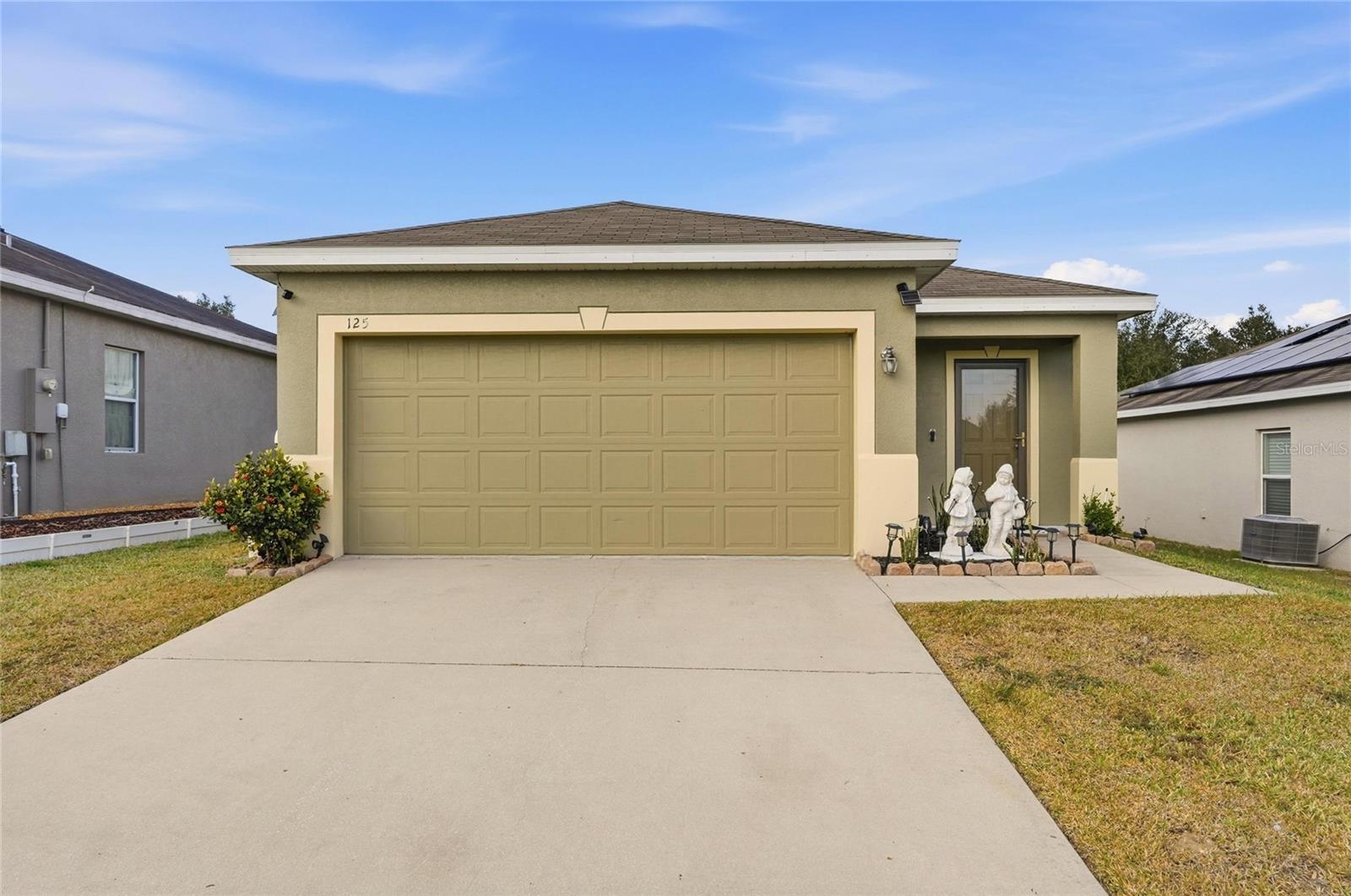 Image 27 of 50 For 125 Tanager Street