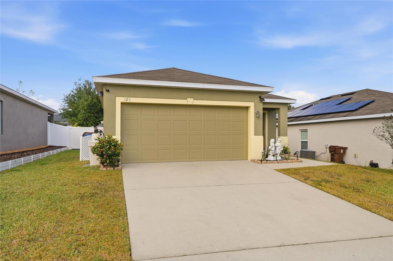 Image 28 of 50 For 125 Tanager Street