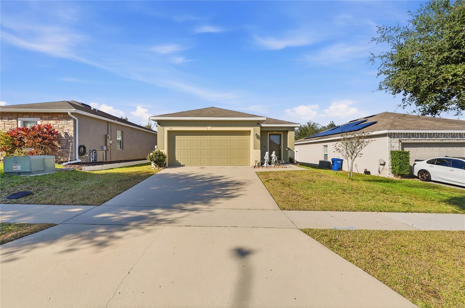 Image 29 of 50 For 125 Tanager Street