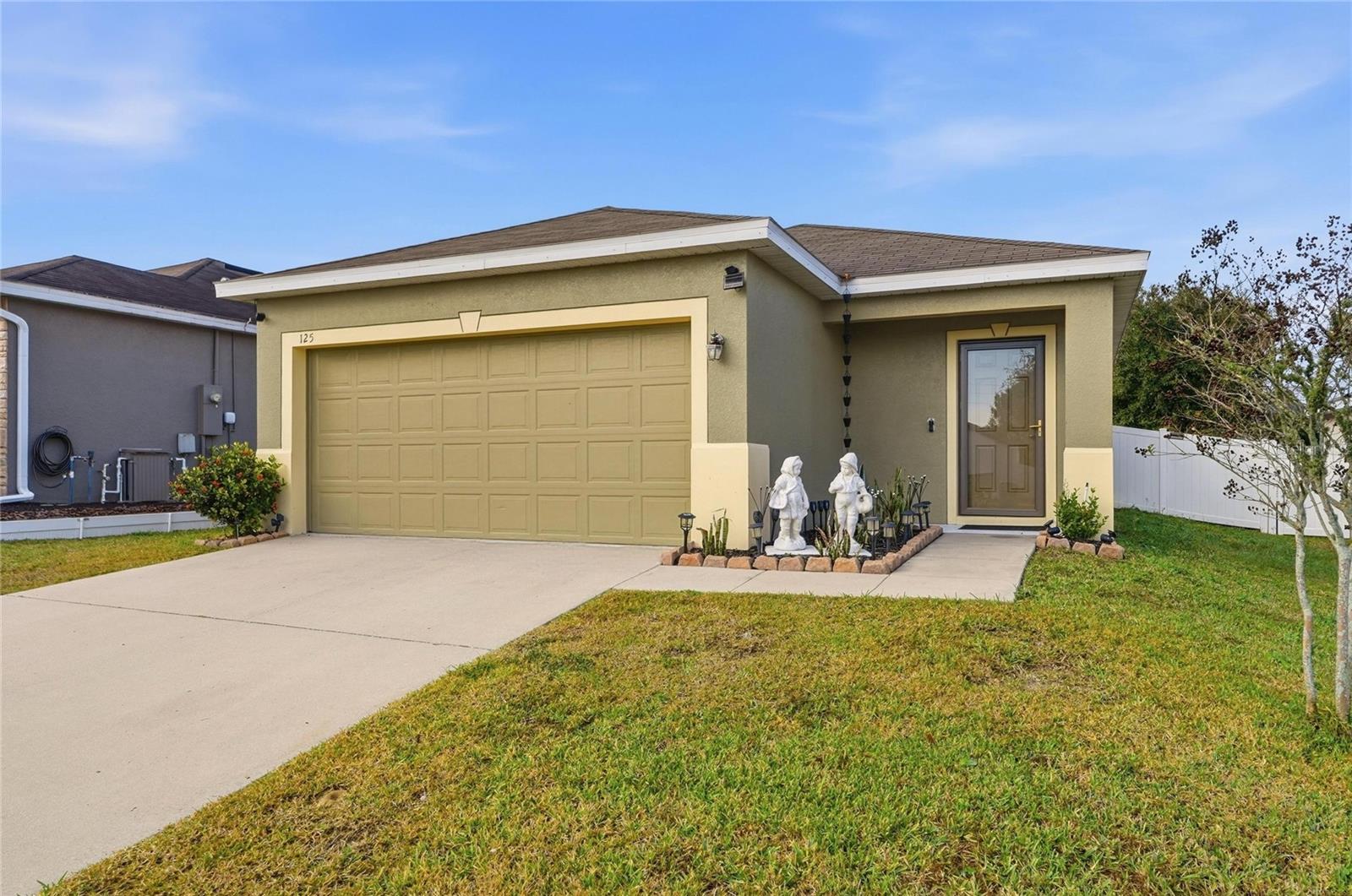 Image 30 of 50 For 125 Tanager Street