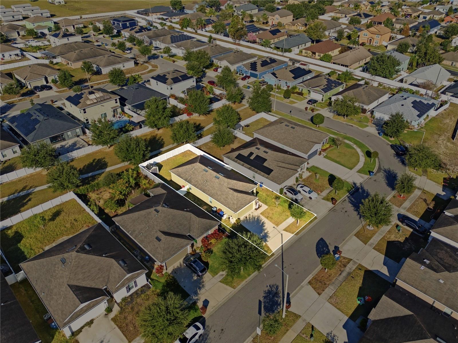 Image 42 of 50 For 125 Tanager Street